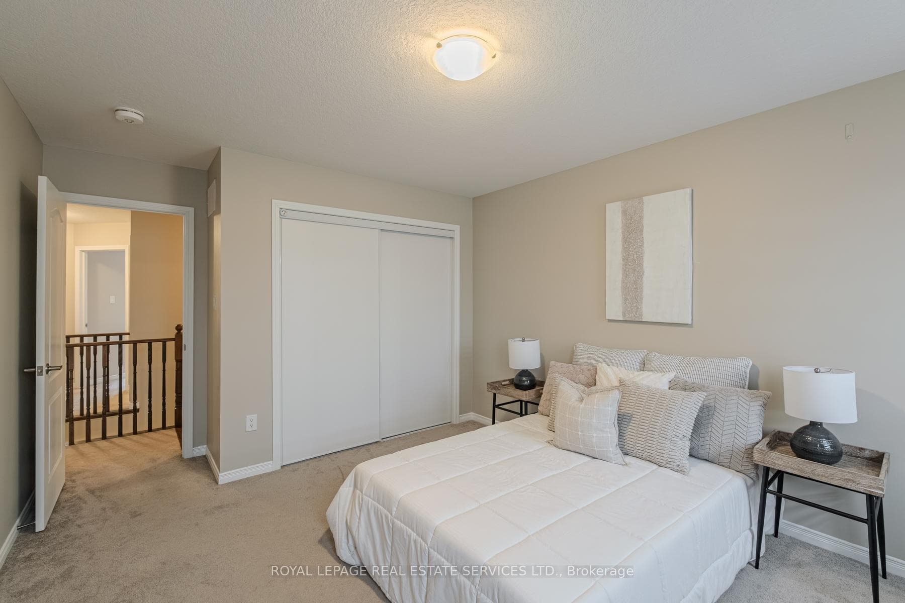 76 Cooke Avenue photo 25
