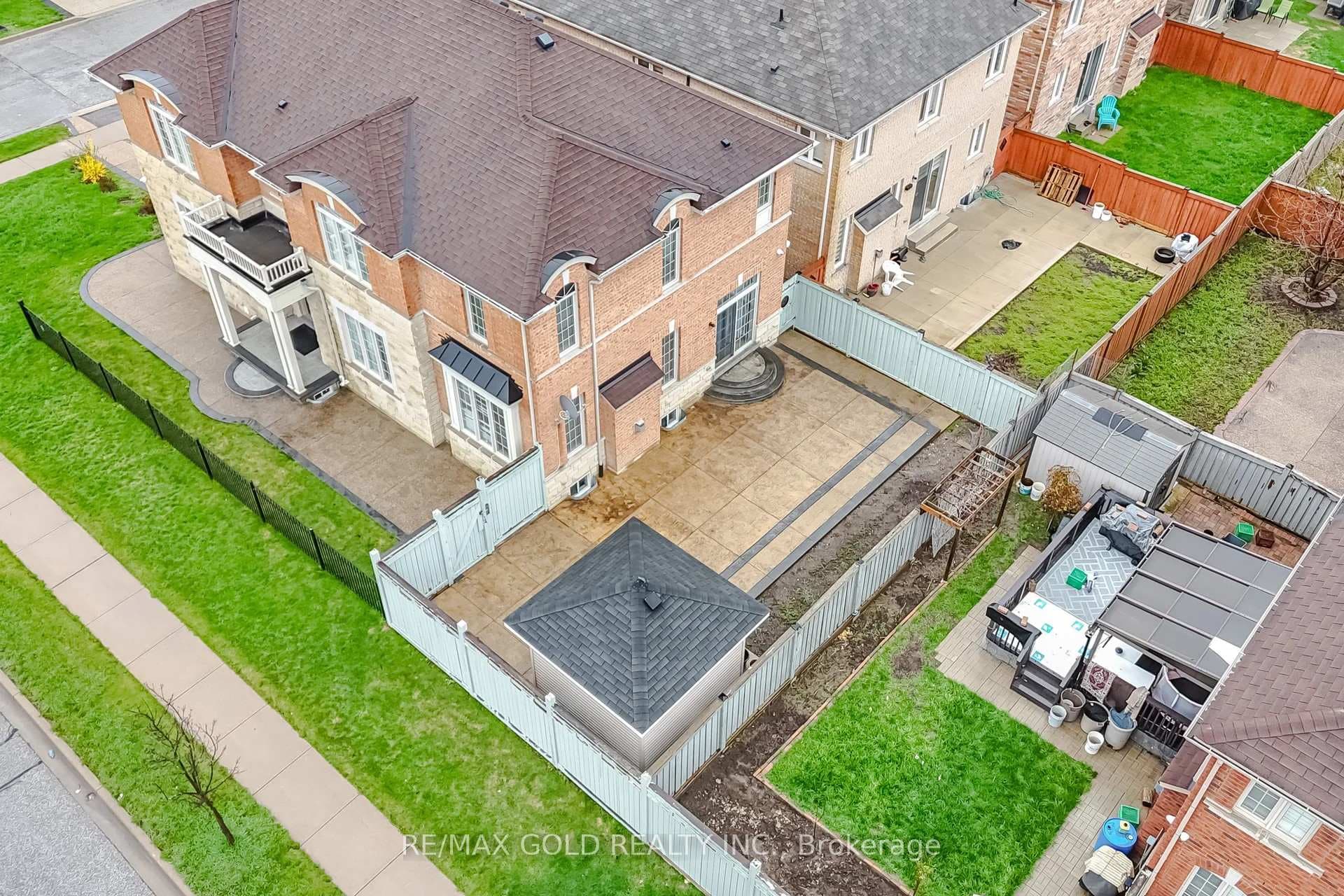 26 Drummondville Drive photo 26