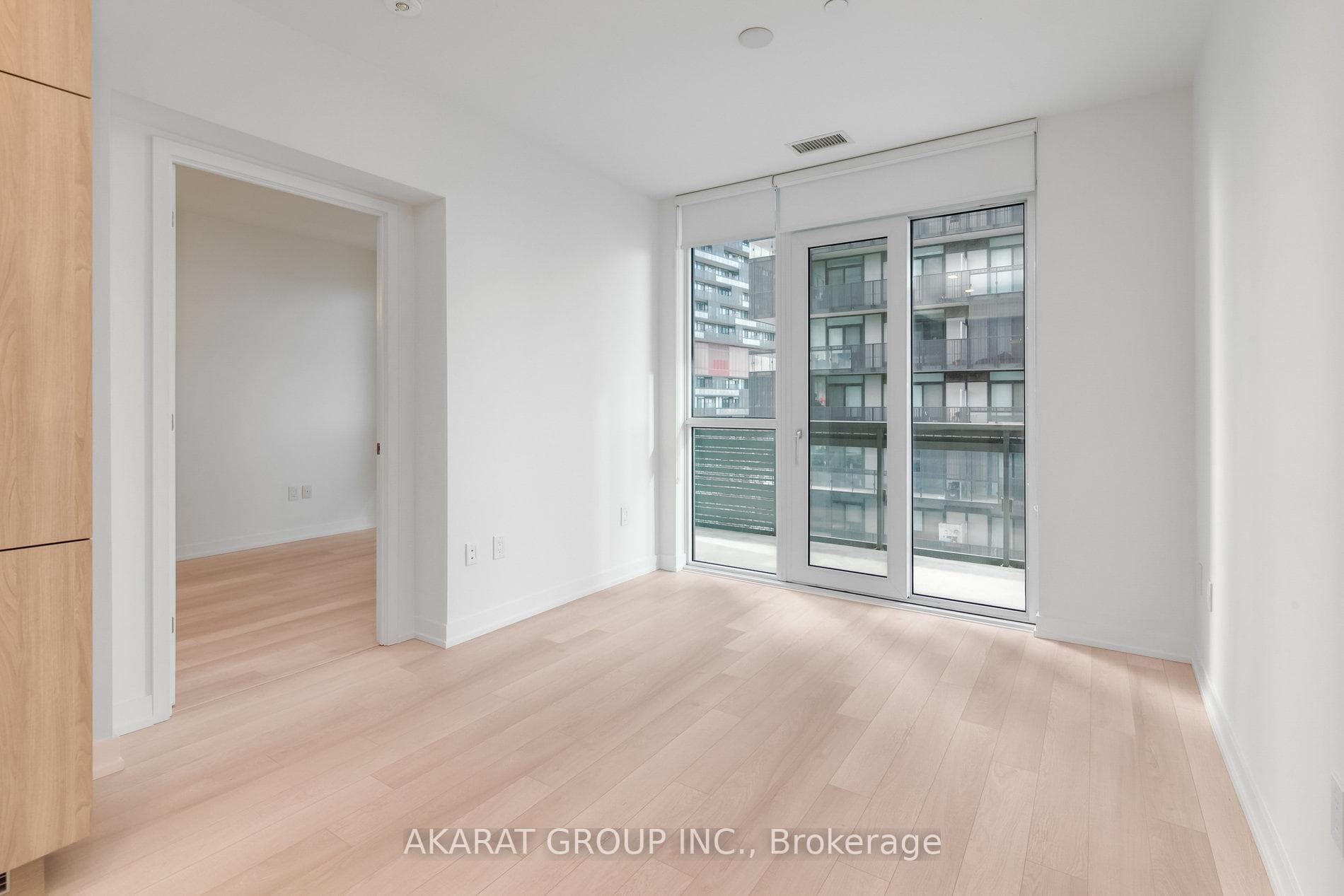 39 Roehampton Avenue Unit 2407 photo 11