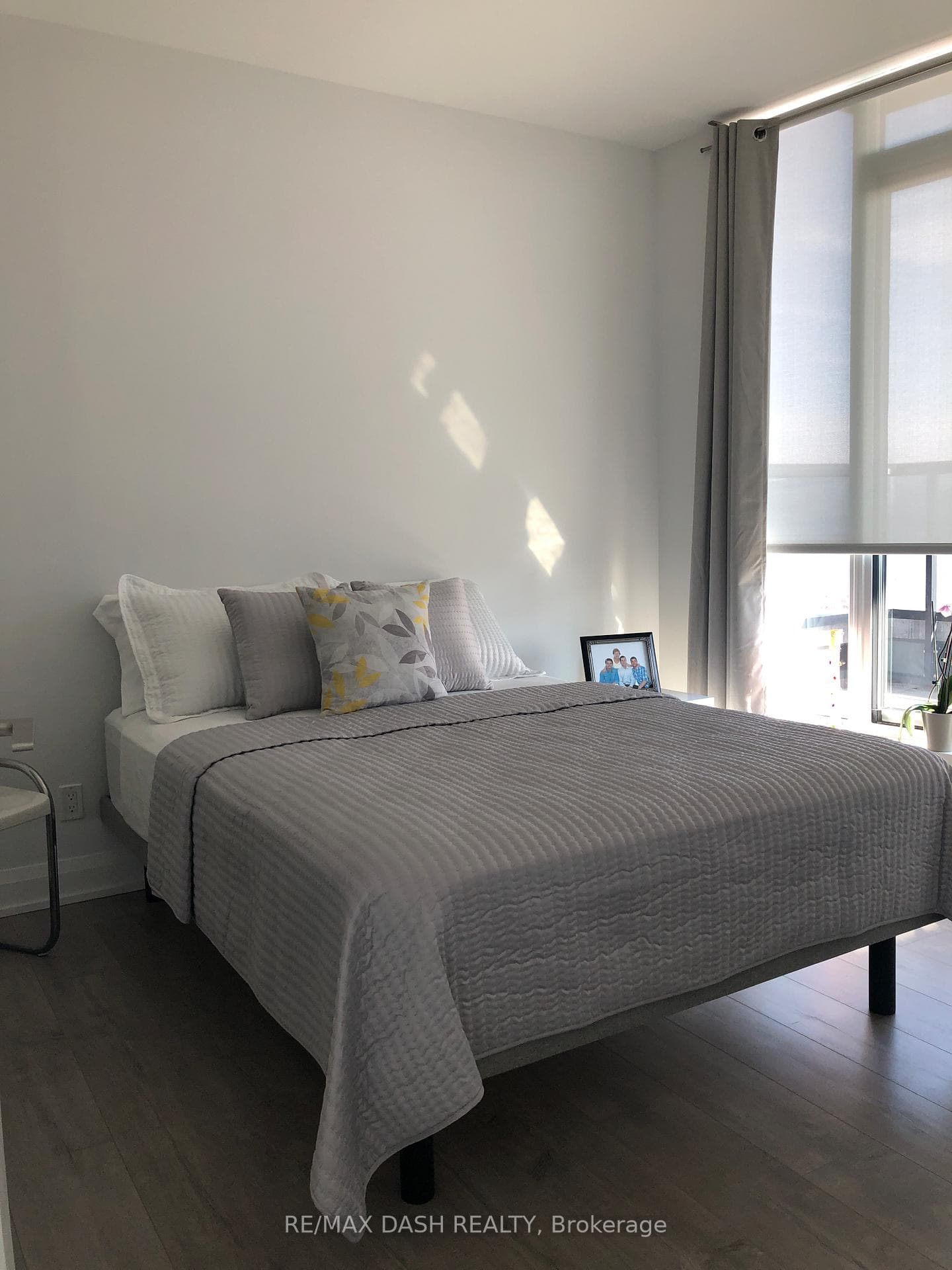 110 Marine Parade Drive Unit 204 photo 9