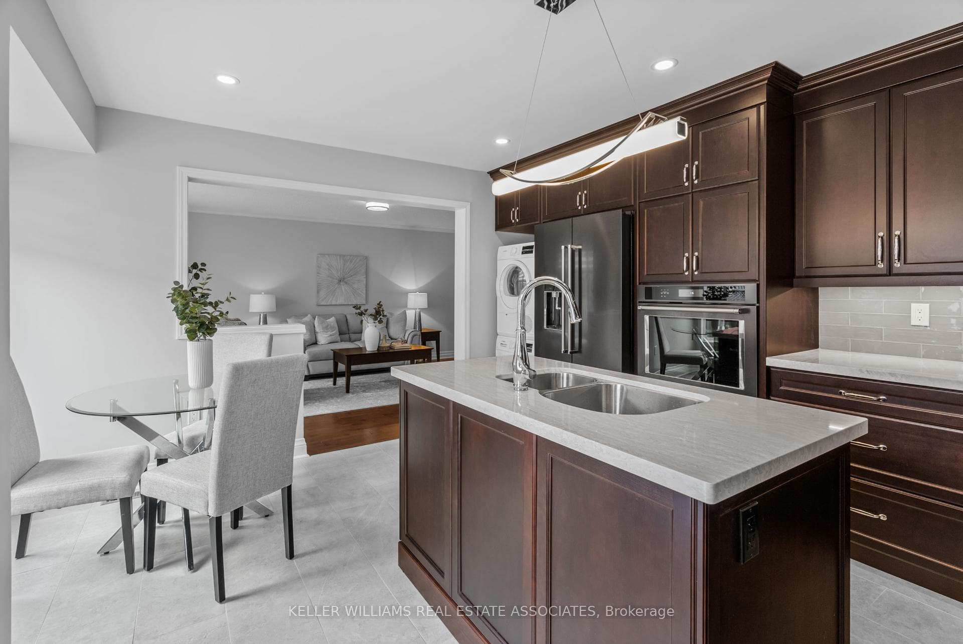 5184 Wood Crescent photo 14