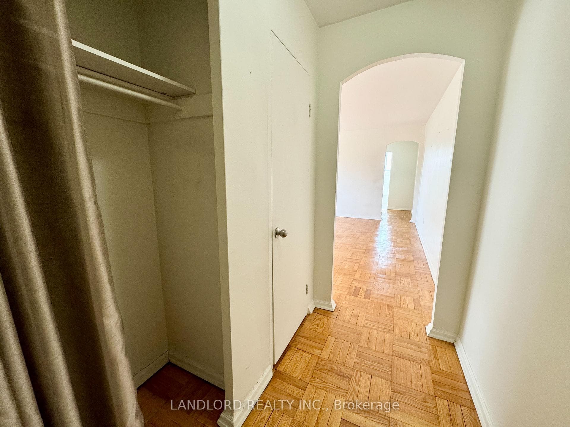 2696 Lake Shore Boulevard Unit 5 photo 13