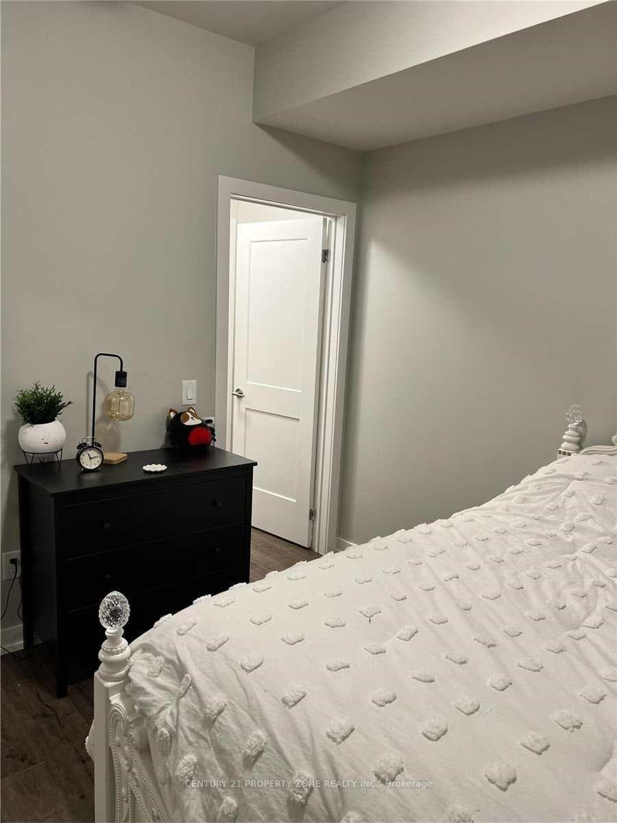 251 Northfield Drive Unit 417 photo 13