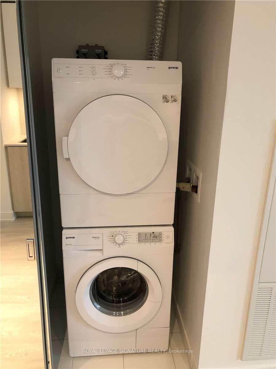 15 Queens Quay Unit 622 photo 13