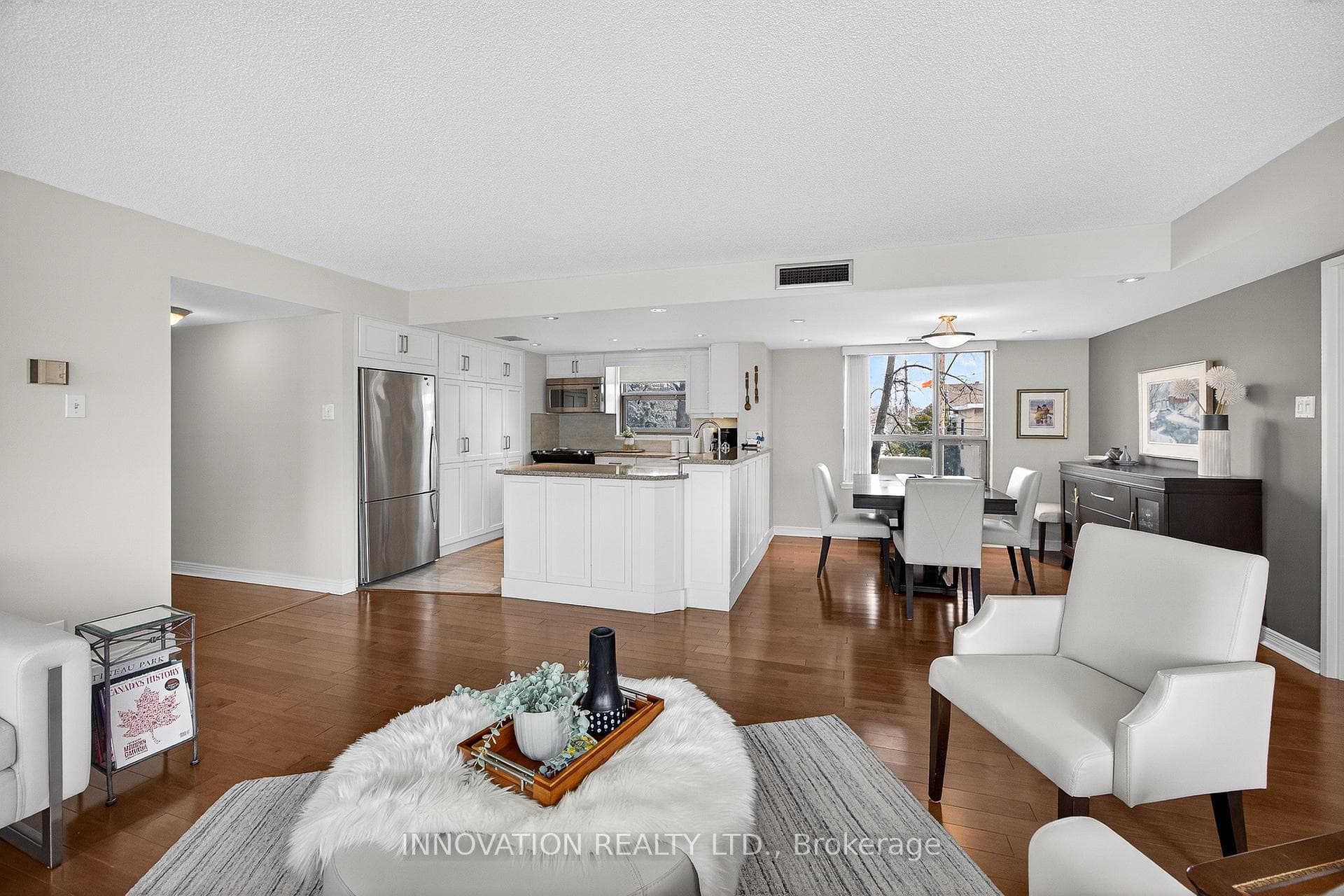 30 Charlevoix Street Unit 204 photo 10