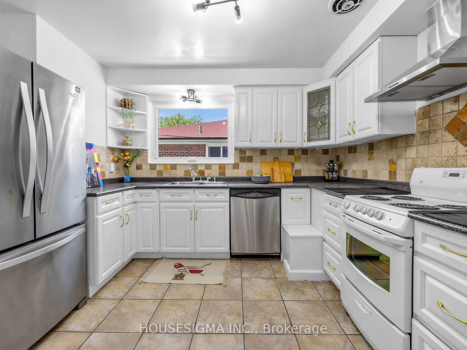 51 Tisdale Avenue Unit Main Floor photo 7
