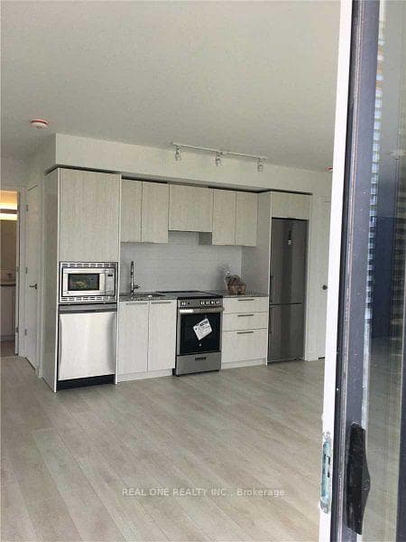 18 Maitland Terrace Unit 1612 photo 10