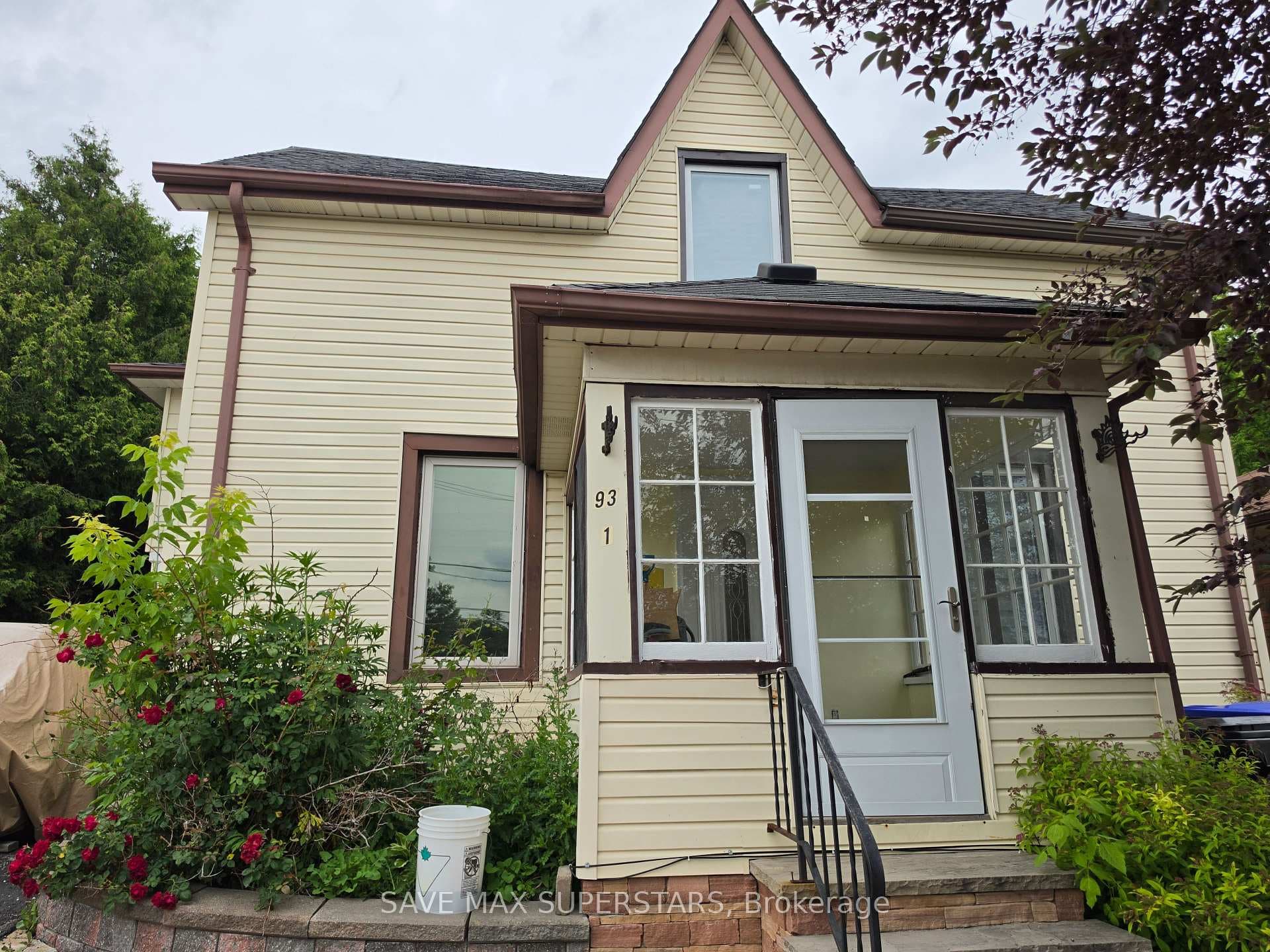 93 John Street photo 3