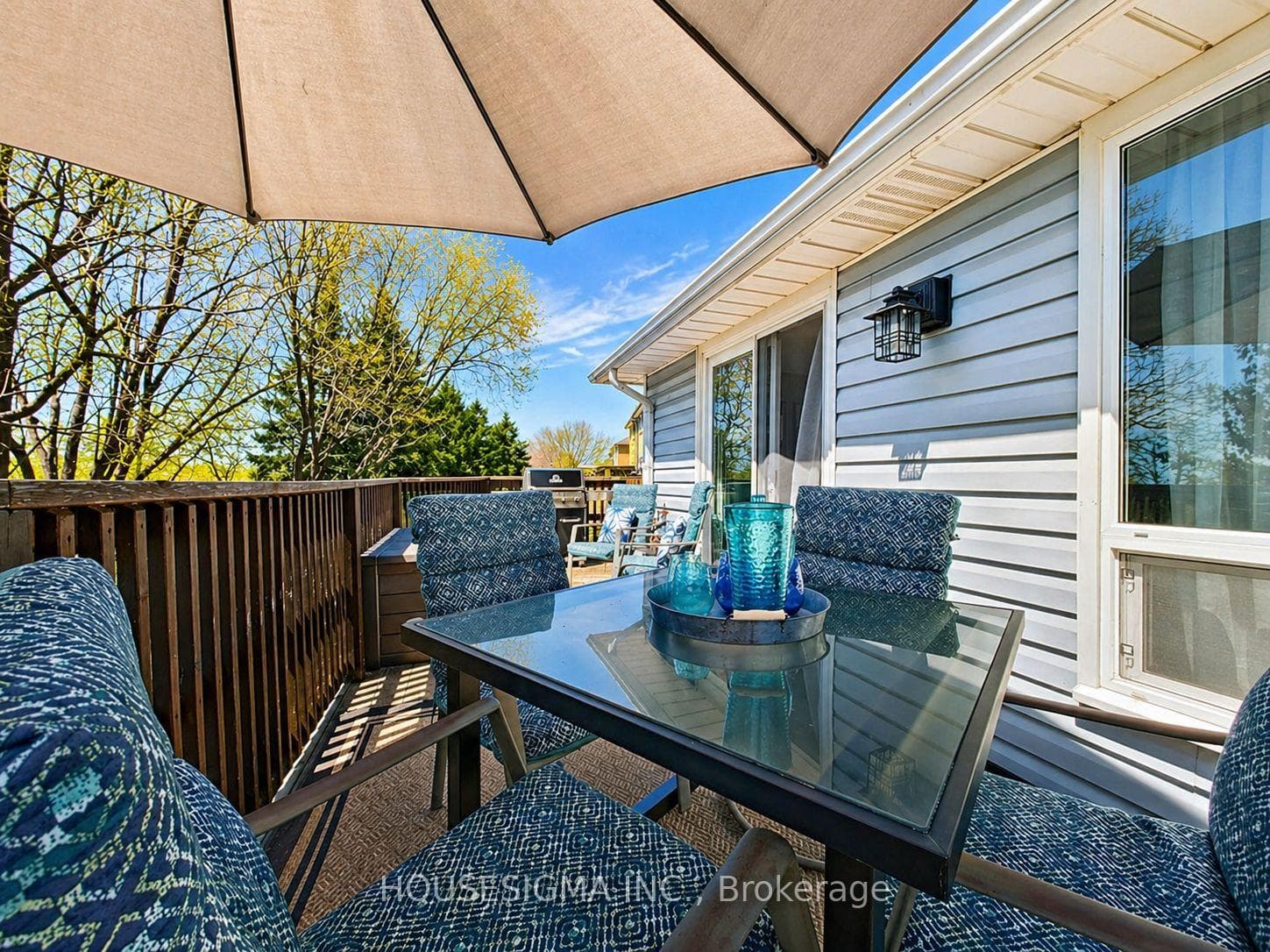 607 Down Crescent photo 40