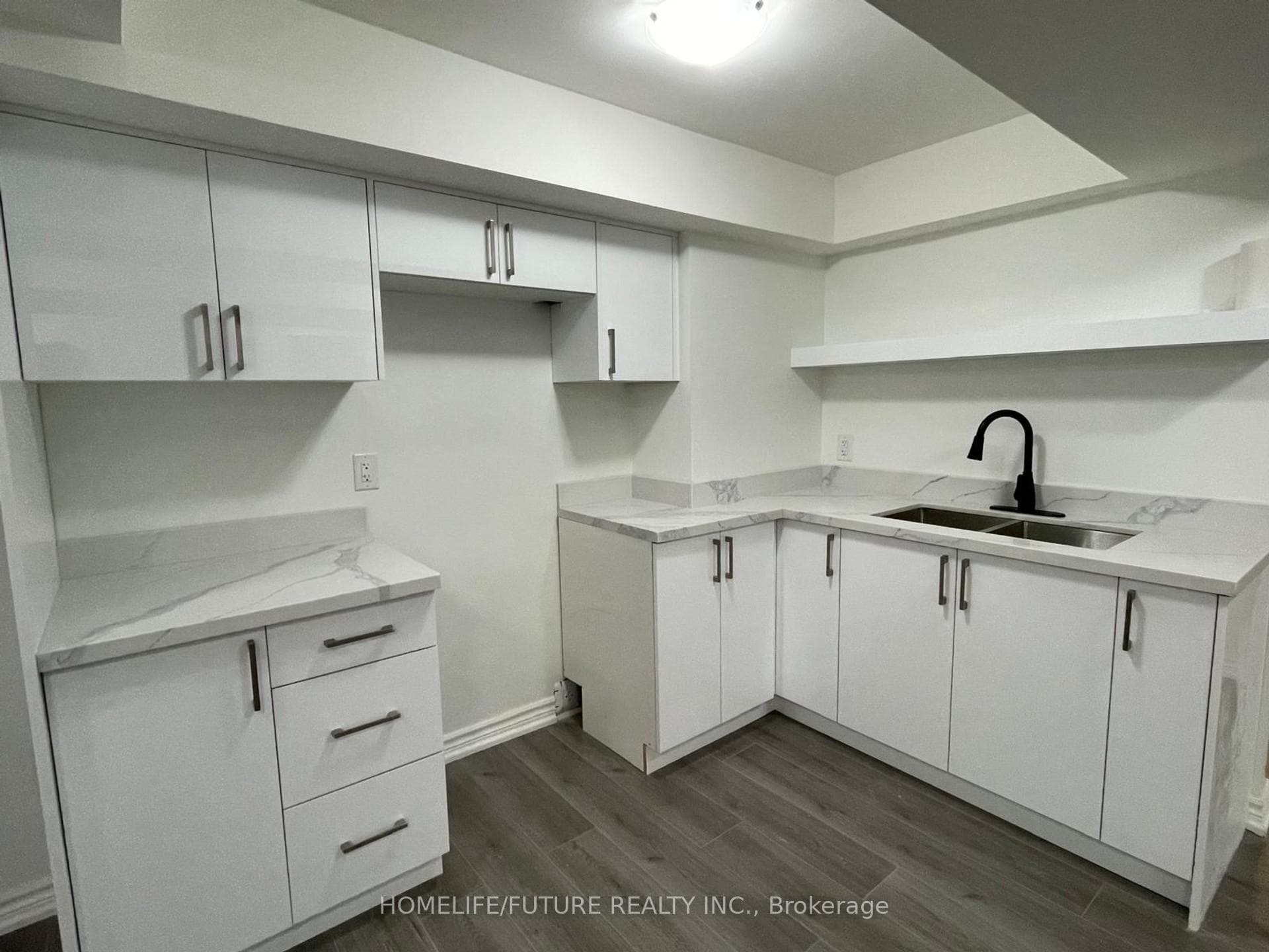 102 Remmington Street photo 46