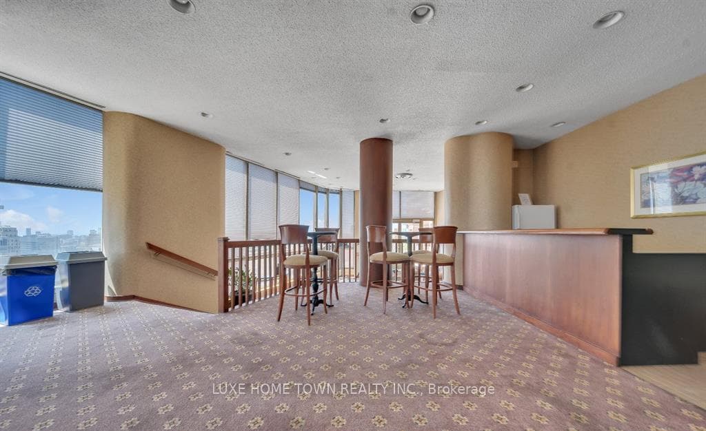 1055 Bay Street Unit 308 photo 27