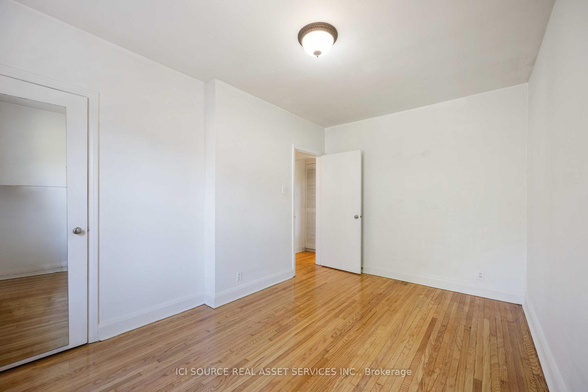 112 Eastwood Road Unit 3 photo 15