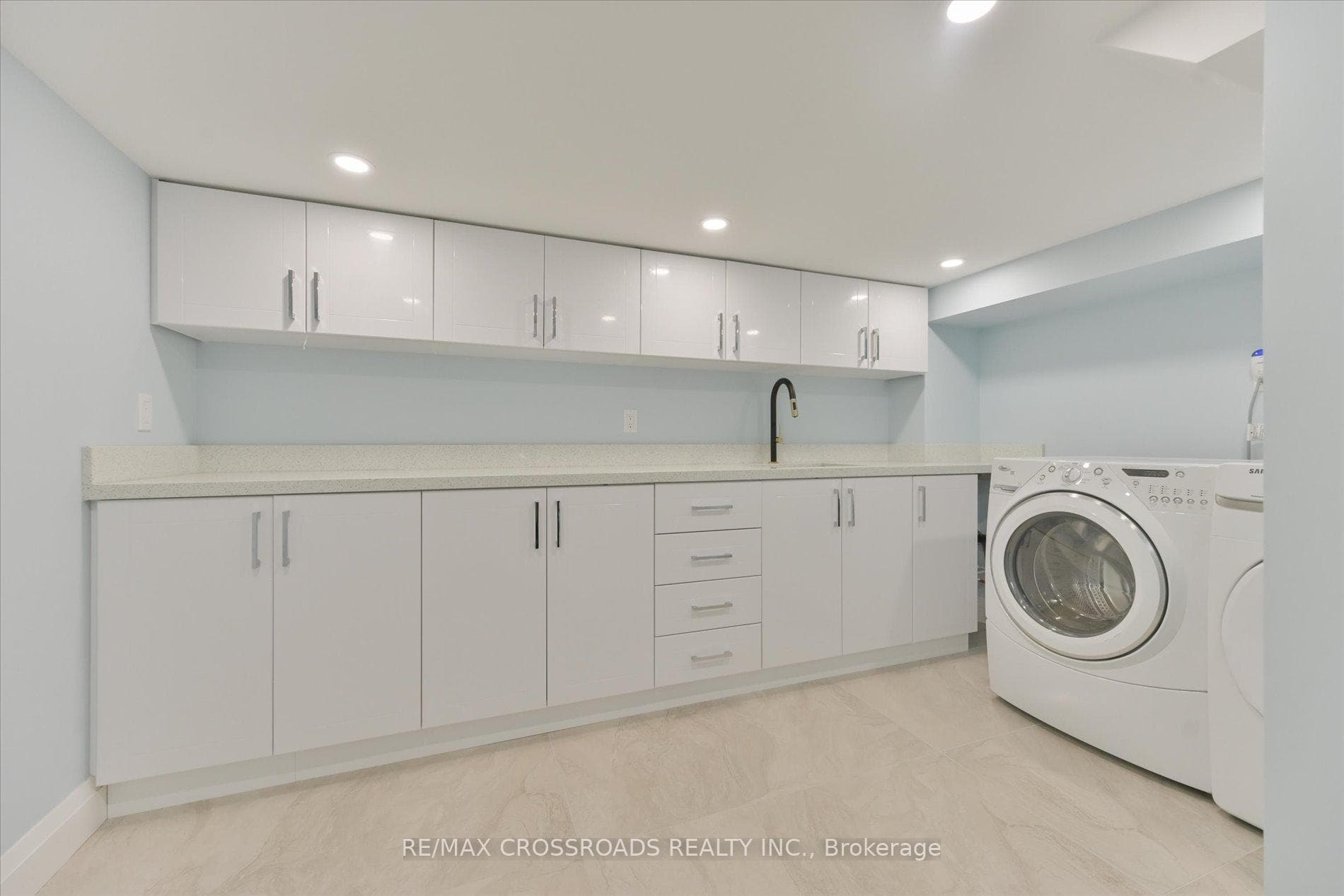 76 Shady Oaks Avenue photo 38