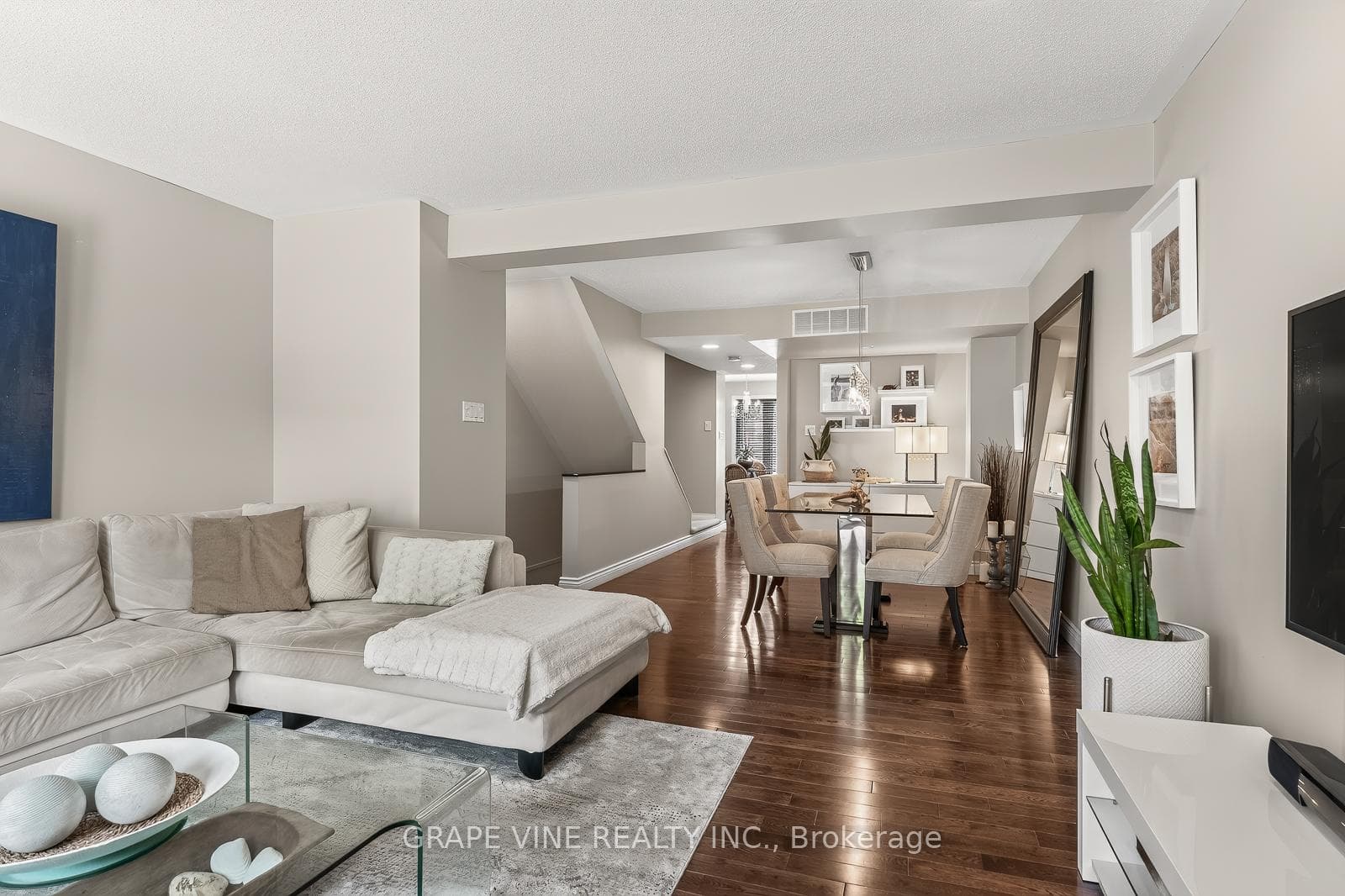 280 Bay Street Unit 14 photo 13