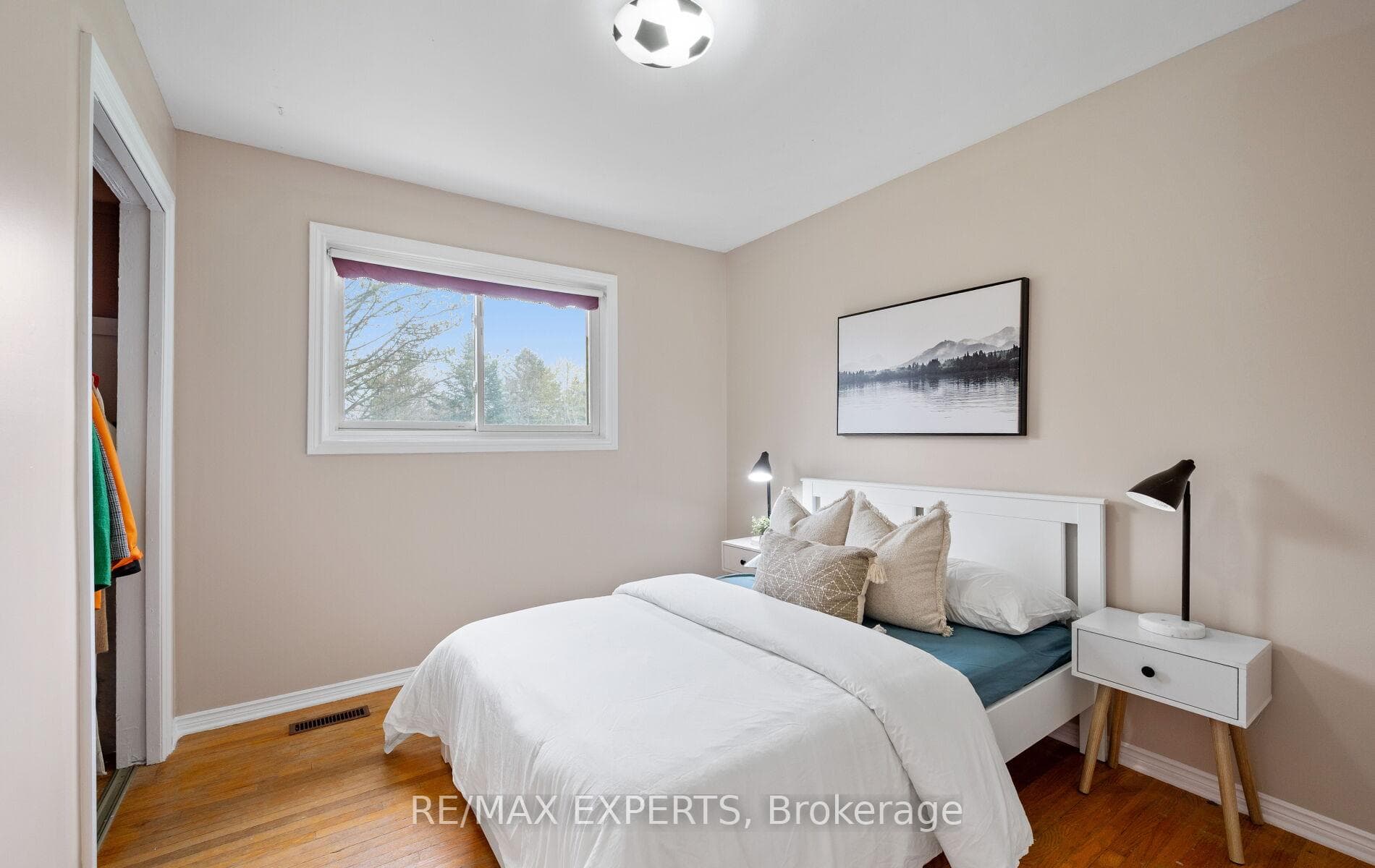 12 Simon Drive photo 25