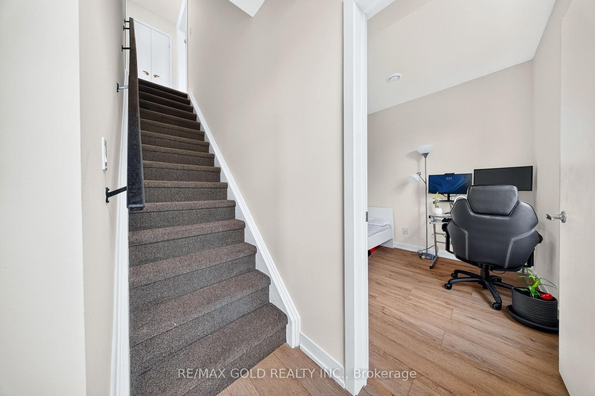 Staircase Up