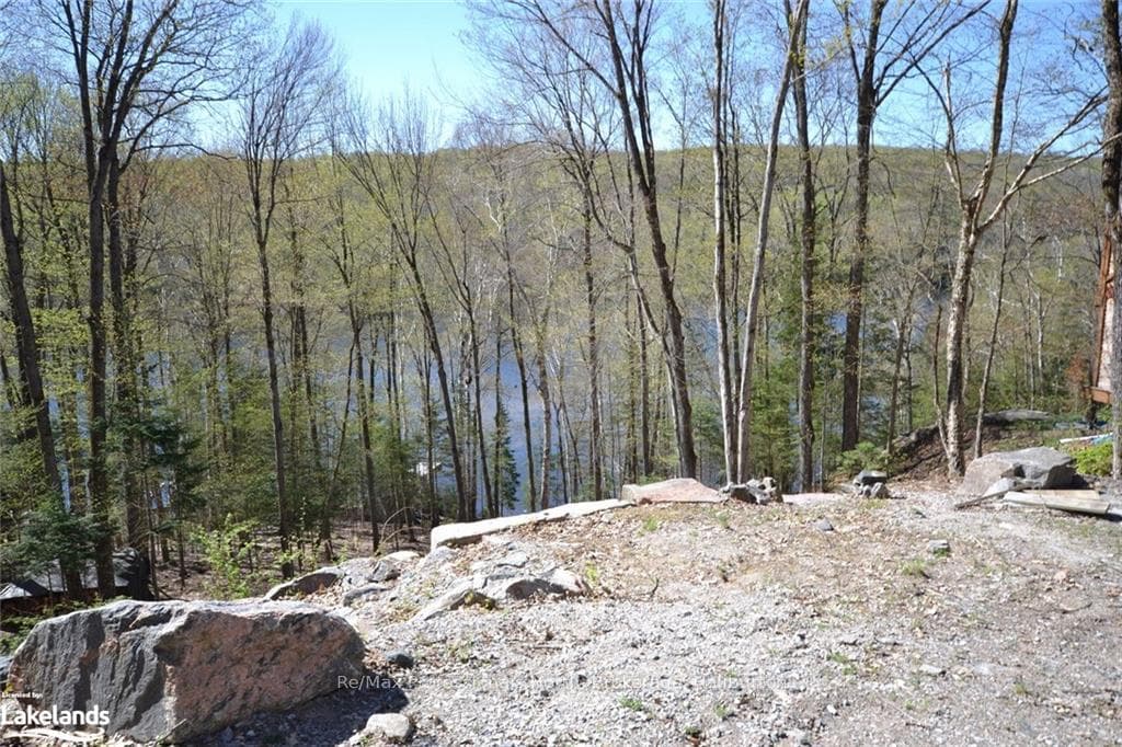 1025 SELECT Trail photo 23