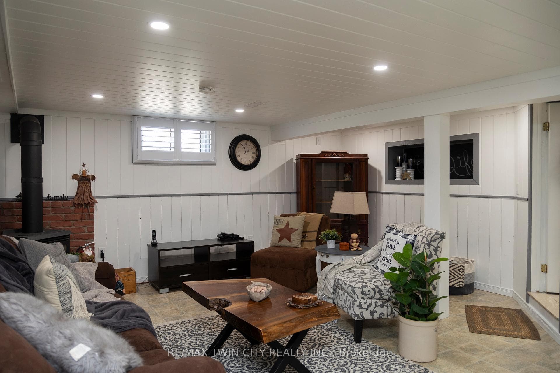 15 LYNDHURST Street photo 15