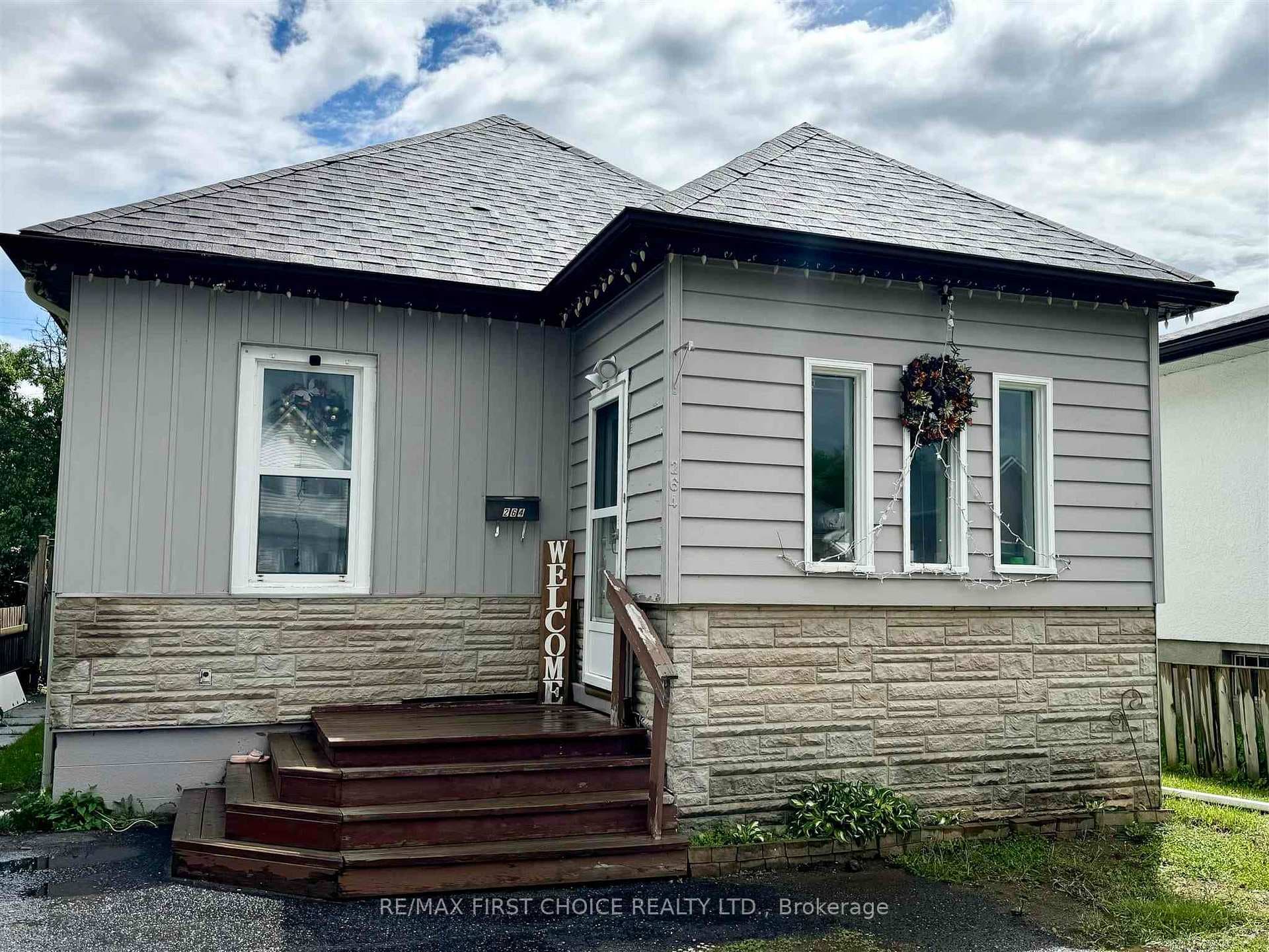 264 Amelia Street photo 1