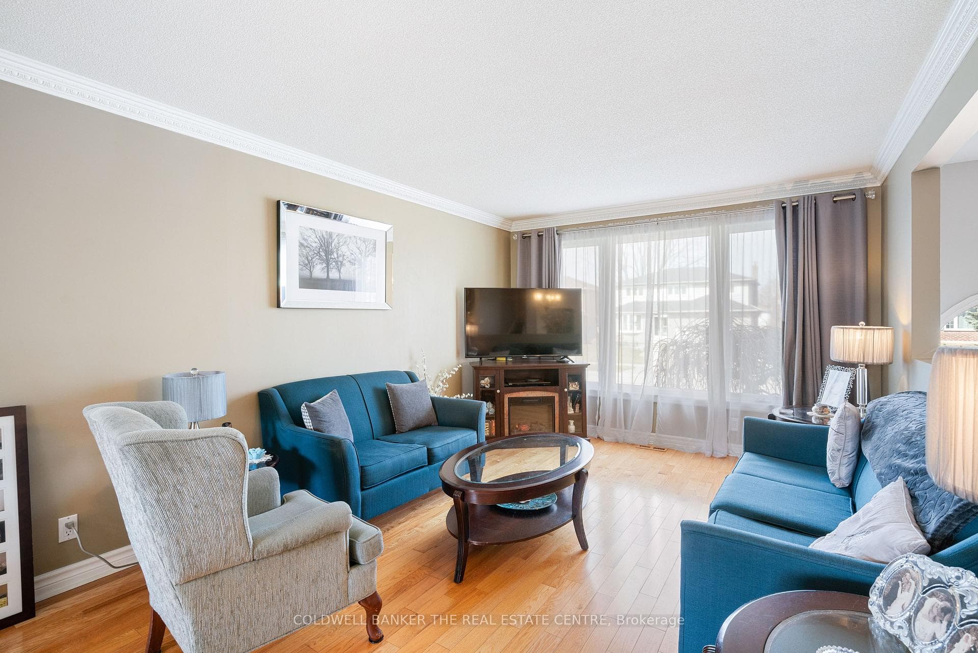 11 Castille Crescent photo 4