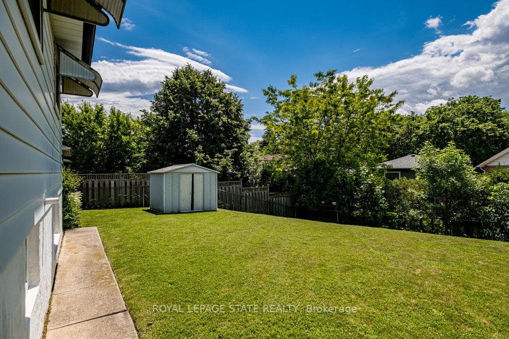 1337 Janina Boulevard photo 31