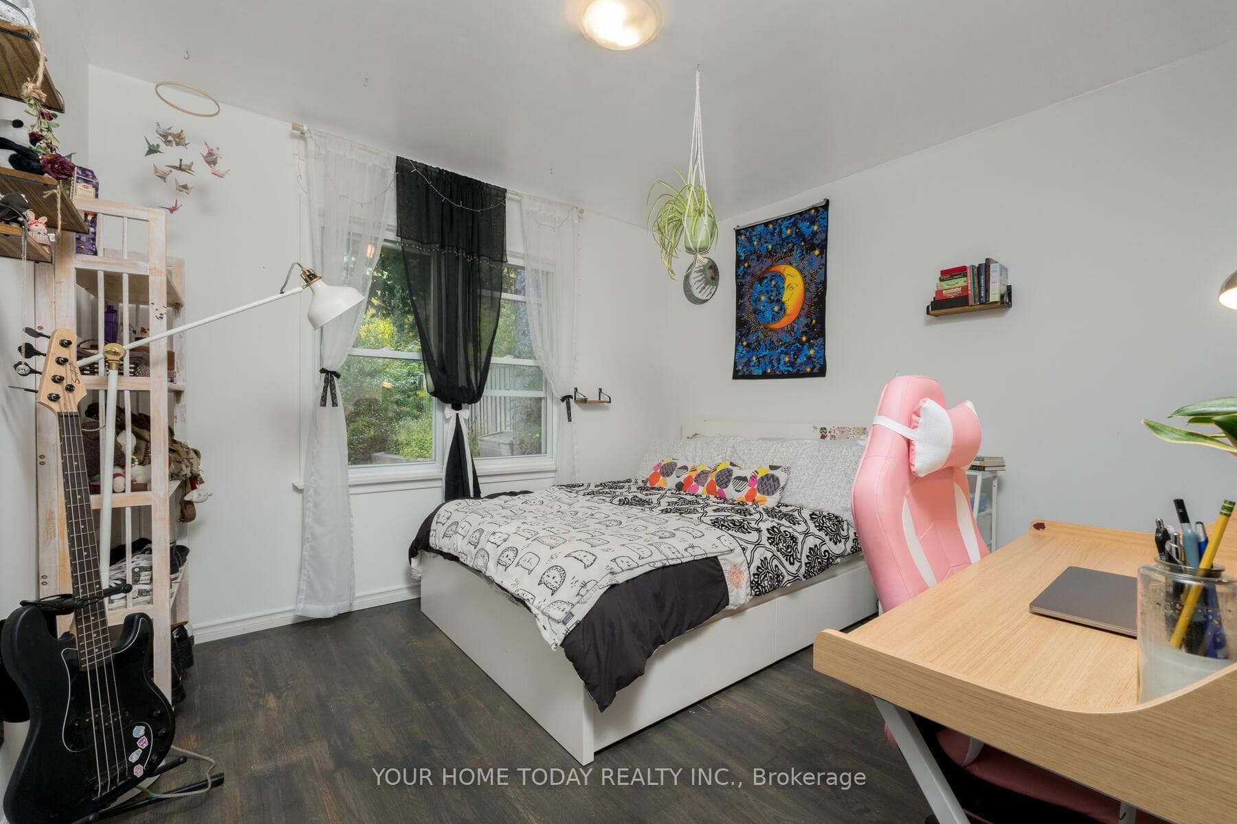 30 Hewson Crescent photo 17