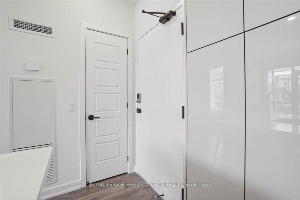 415 Sea Ray Avenue Unit 302 photo 25
