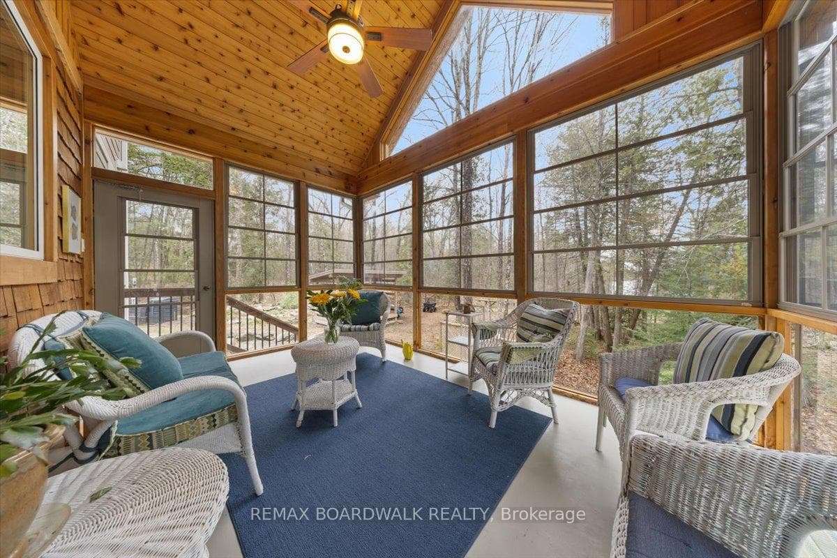2924 R29 Road photo 21