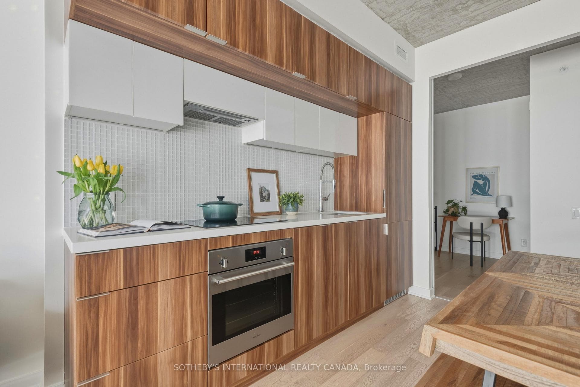 185 Roehampton Avenue Unit 1101 photo 10