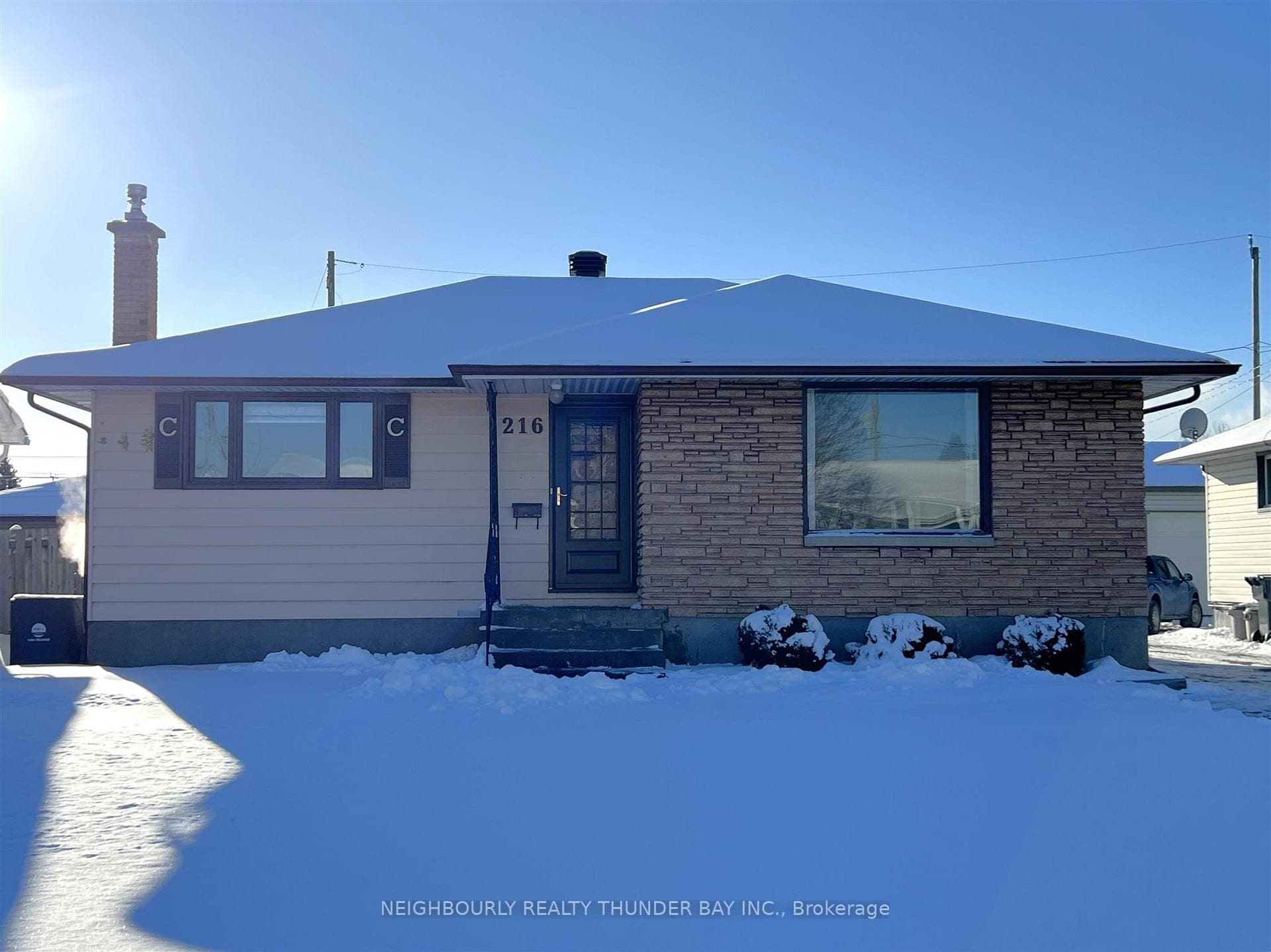 216 Caroline Street photo 1