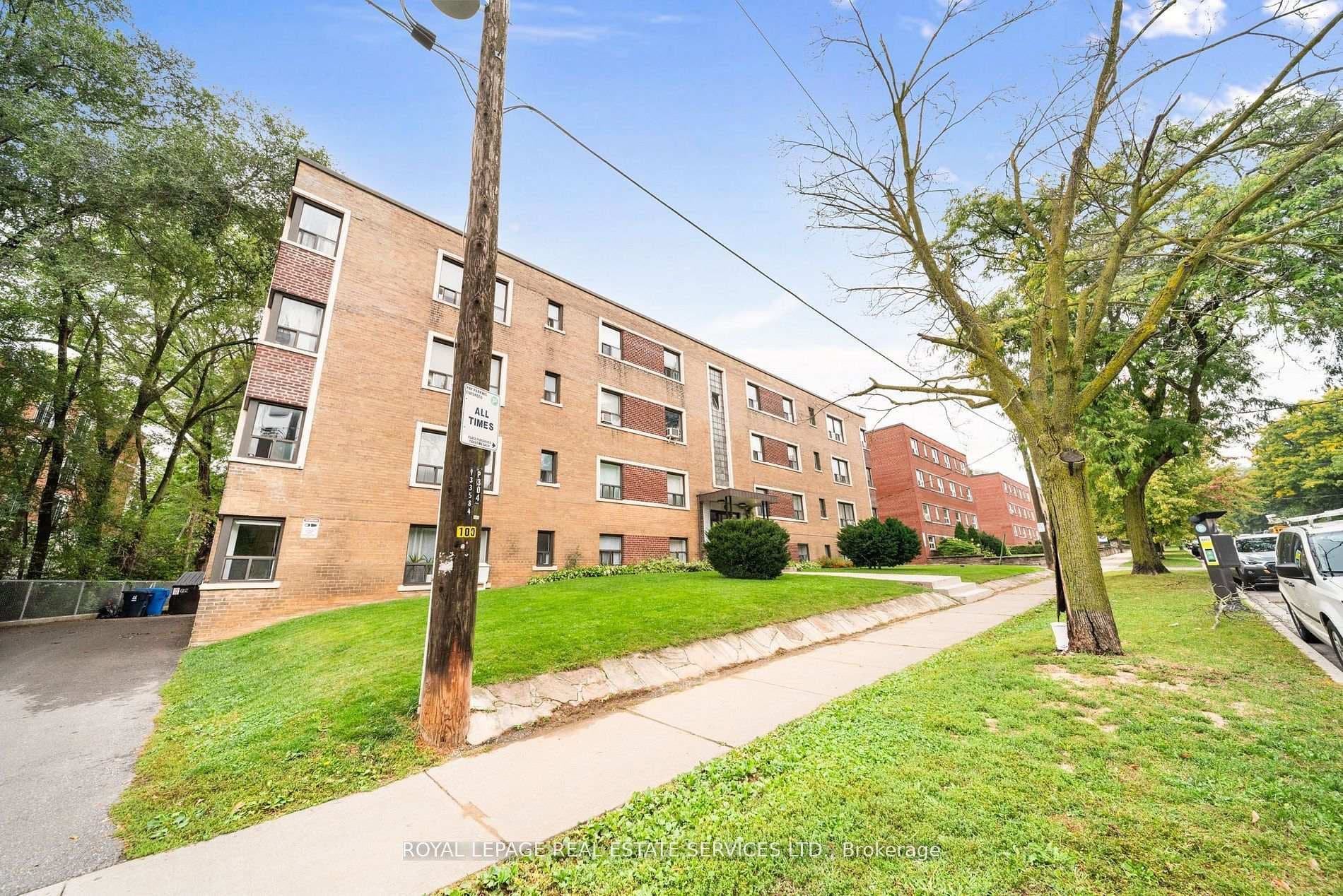 308 The Kingsway N/A Unit 110 photo 3