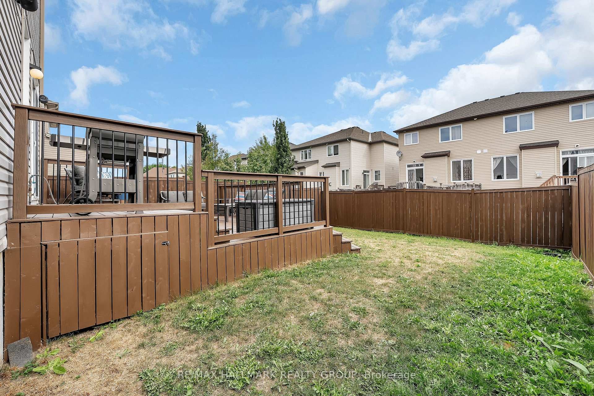 218 Harthill Way photo 44