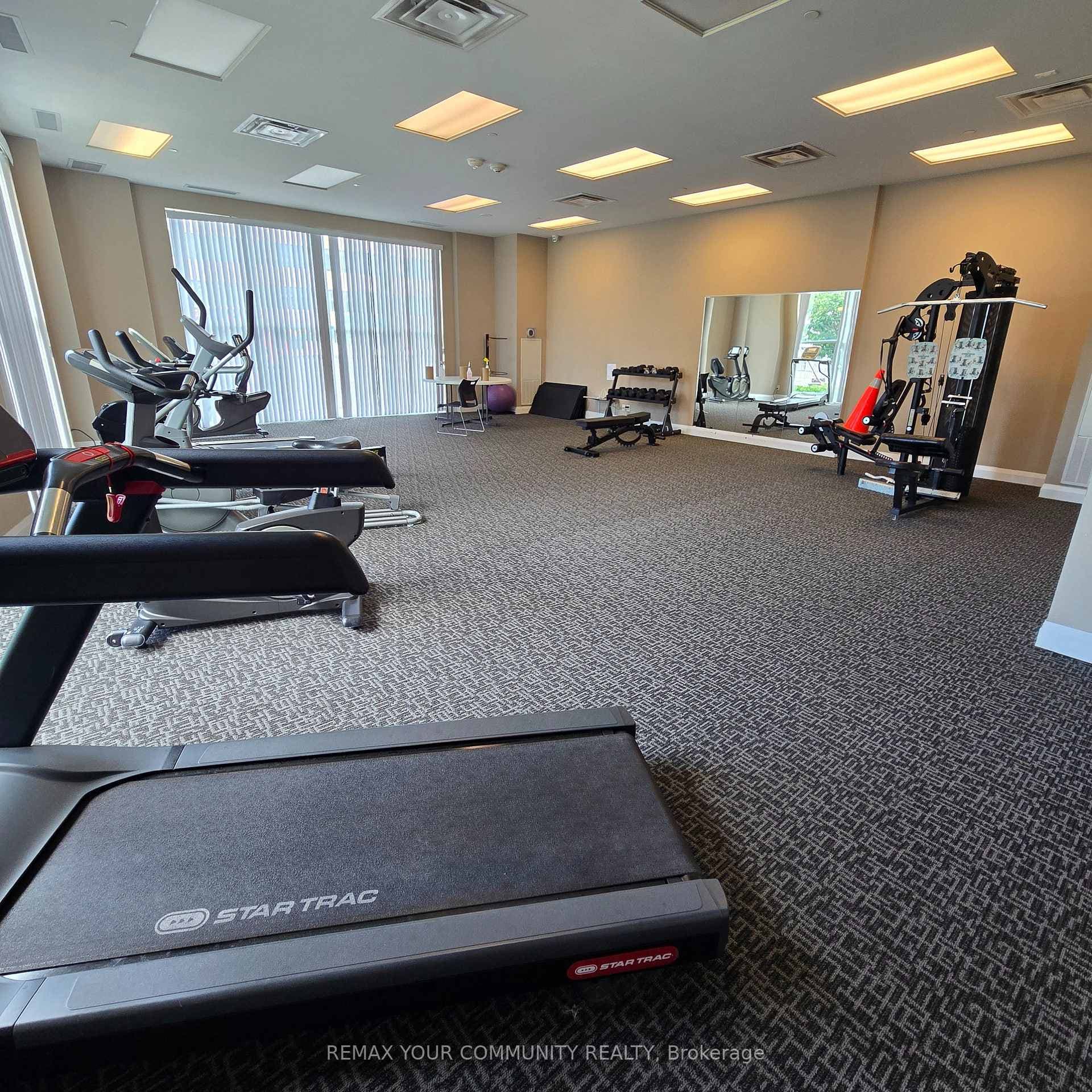2150 Lawrence Avenue Unit 1102 photo 10