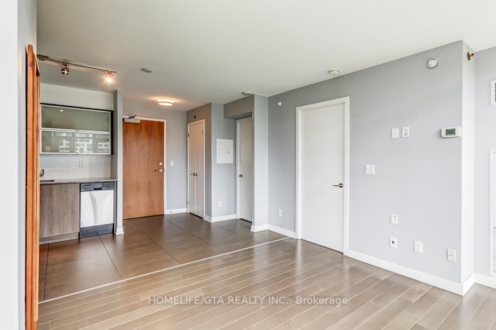 170 Fort York Boulevard Unit 403 photo 10