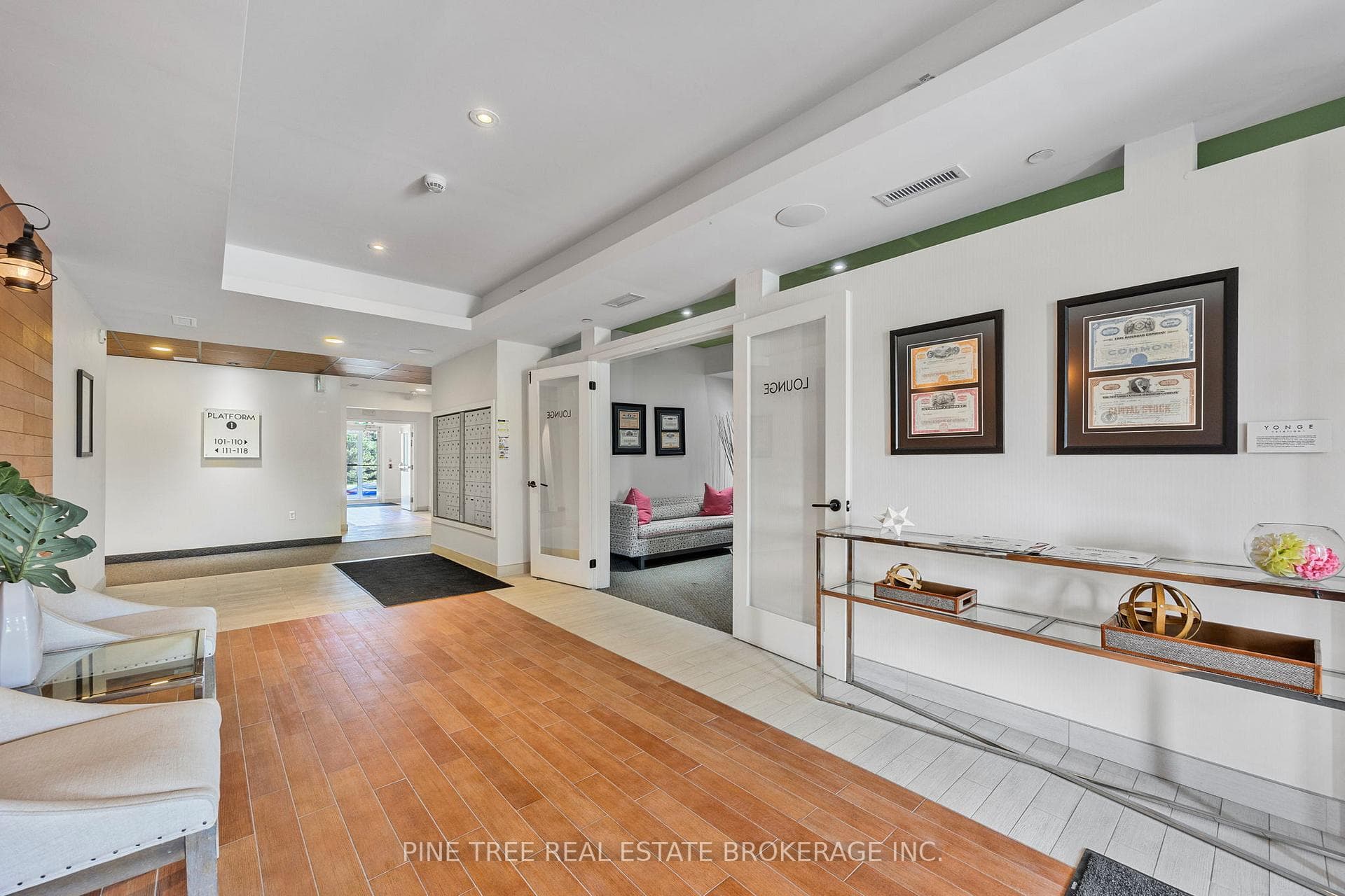 720 Yonge Street Unit 205 photo 5