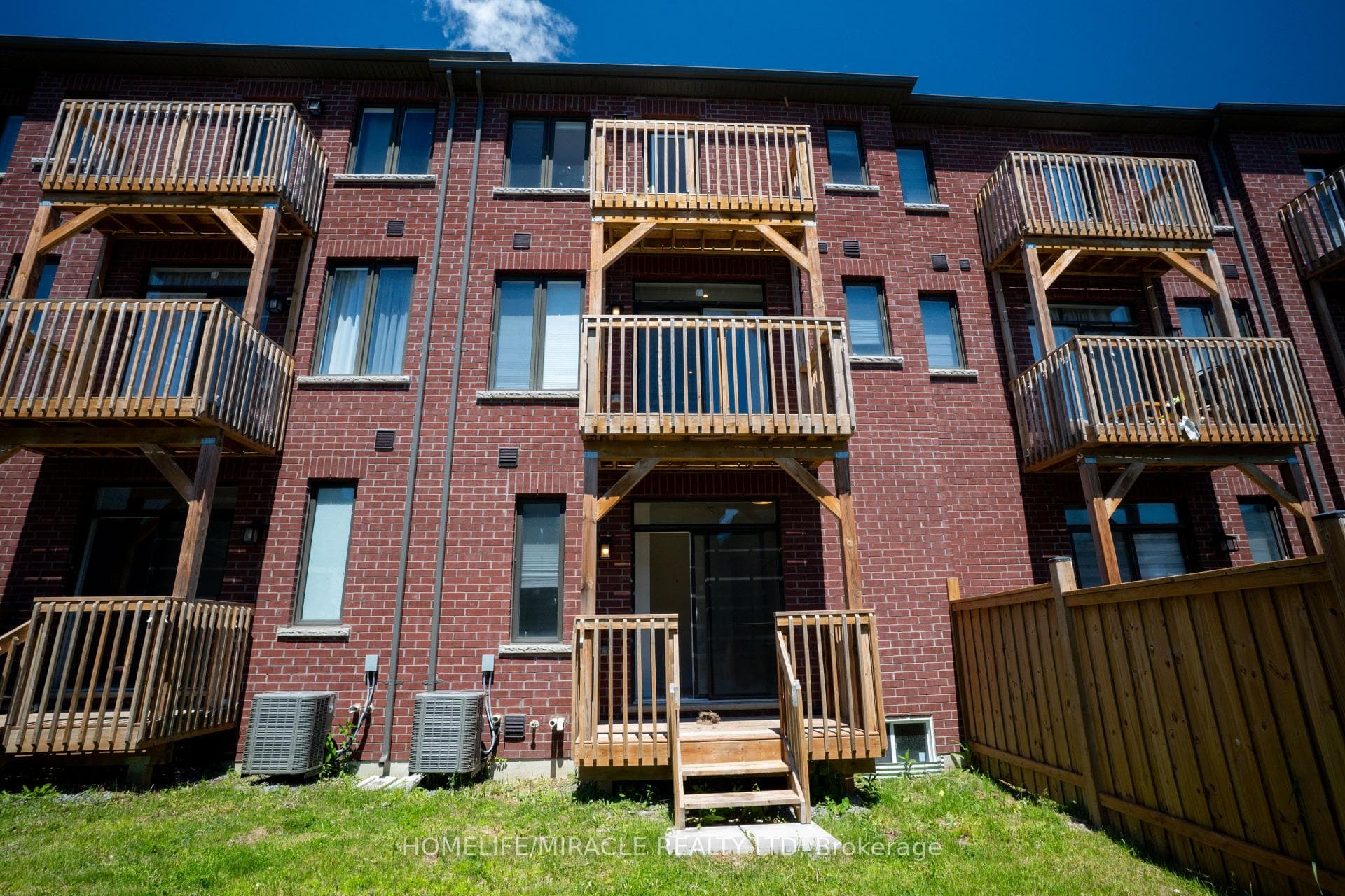 52 Douet Lane photo 33