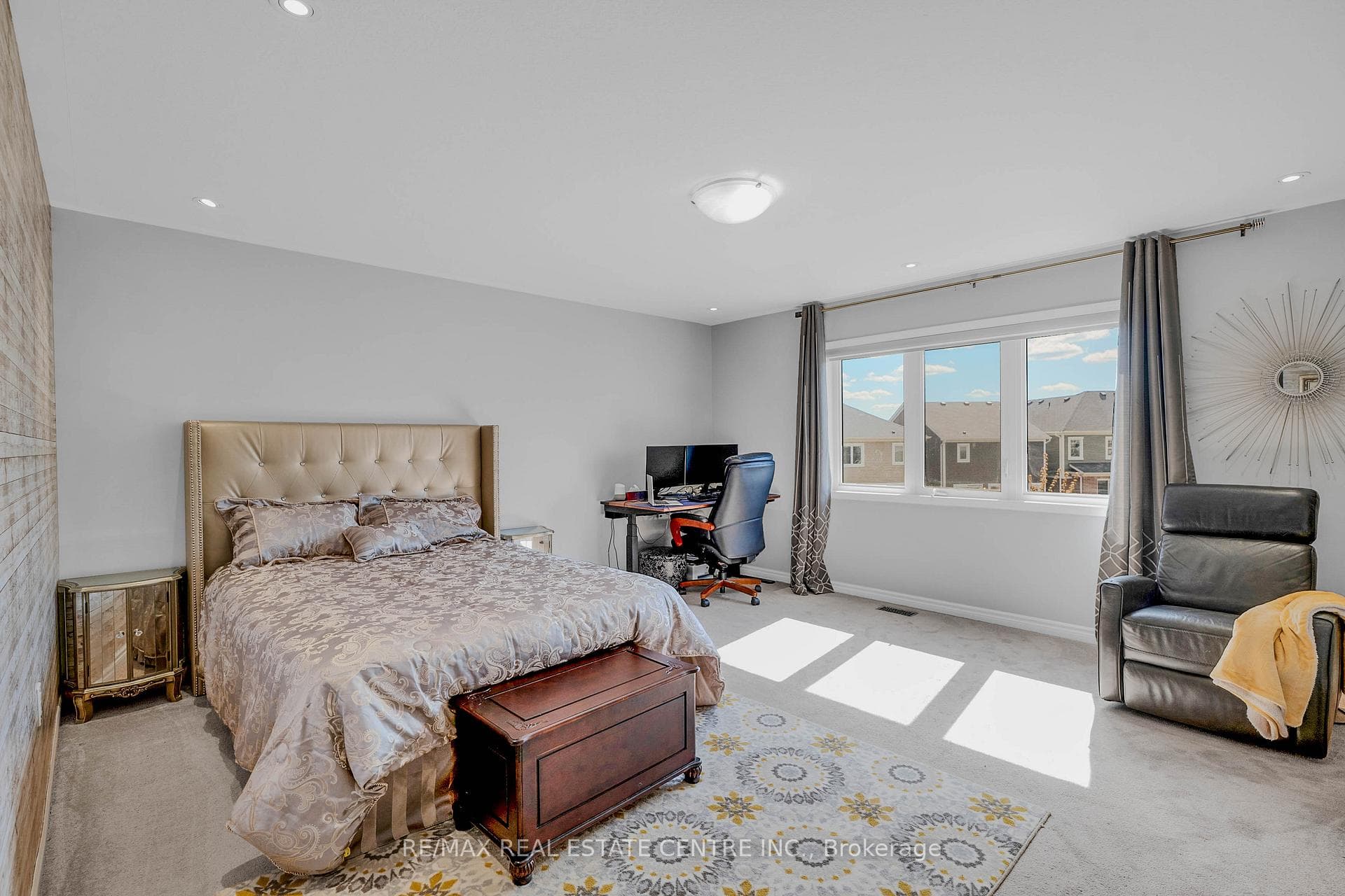 460 Equestrian Way photo 19