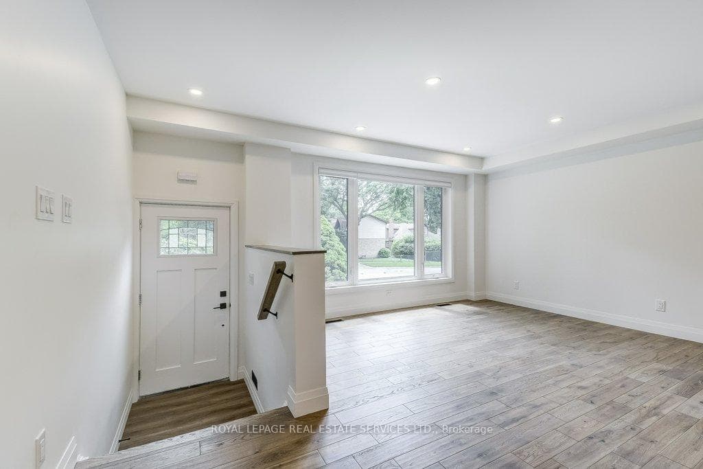 1217 Oxford Avenue photo 6