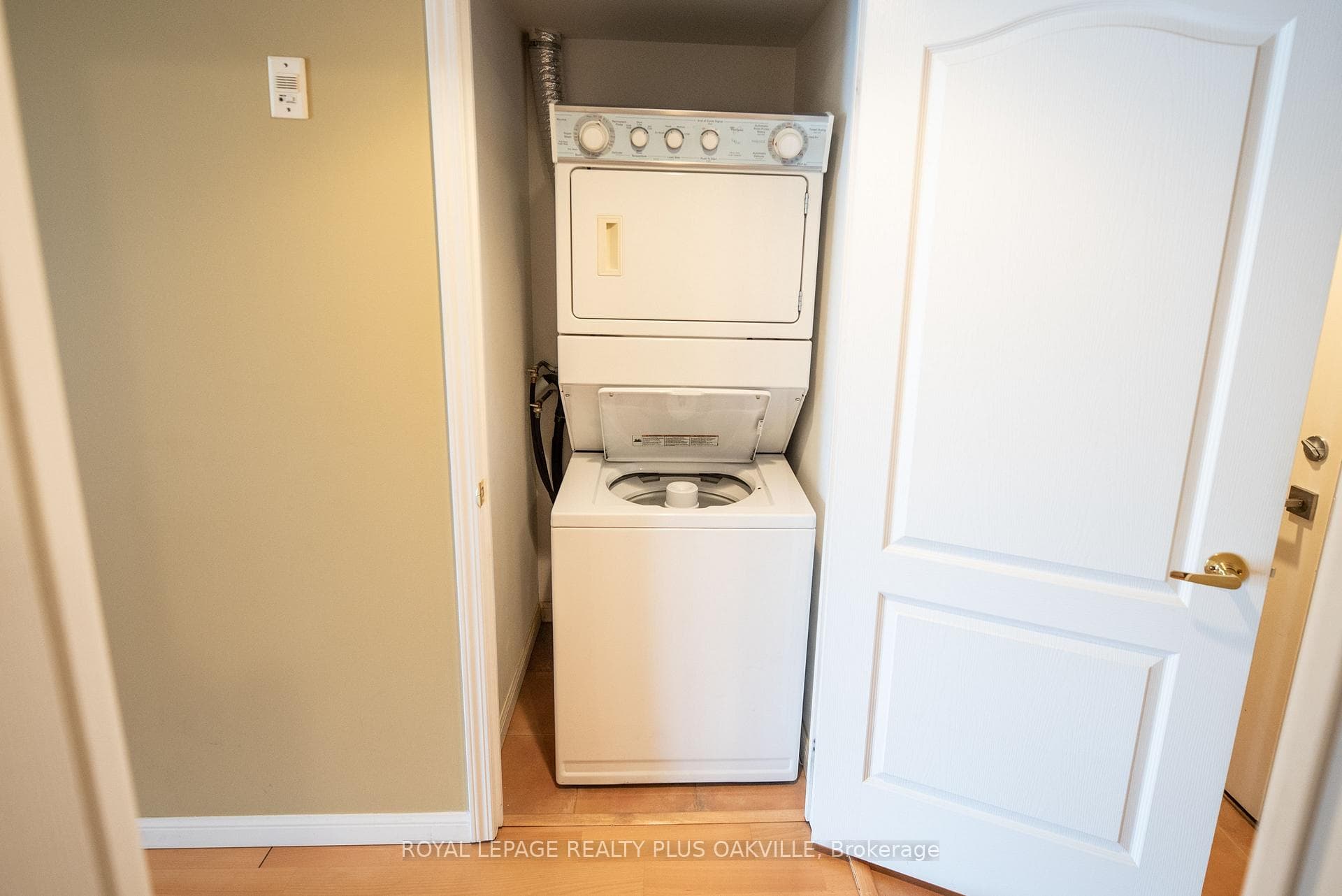 18 Stafford Street Unit 1016 photo 17