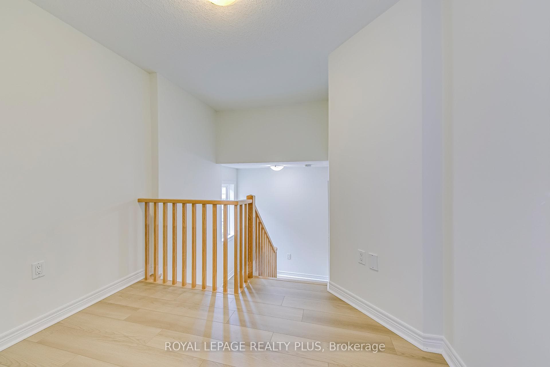 95 Charleswood Crescent photo 21