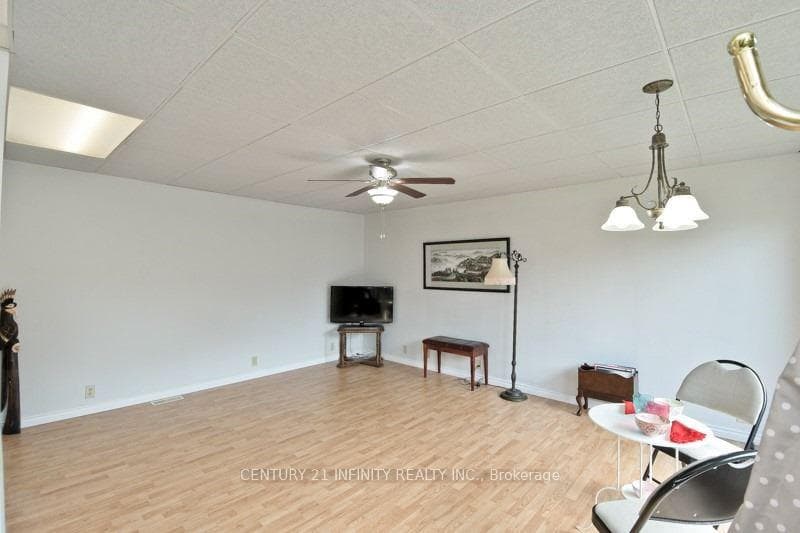 69 Beatrice Street Unit A photo 1