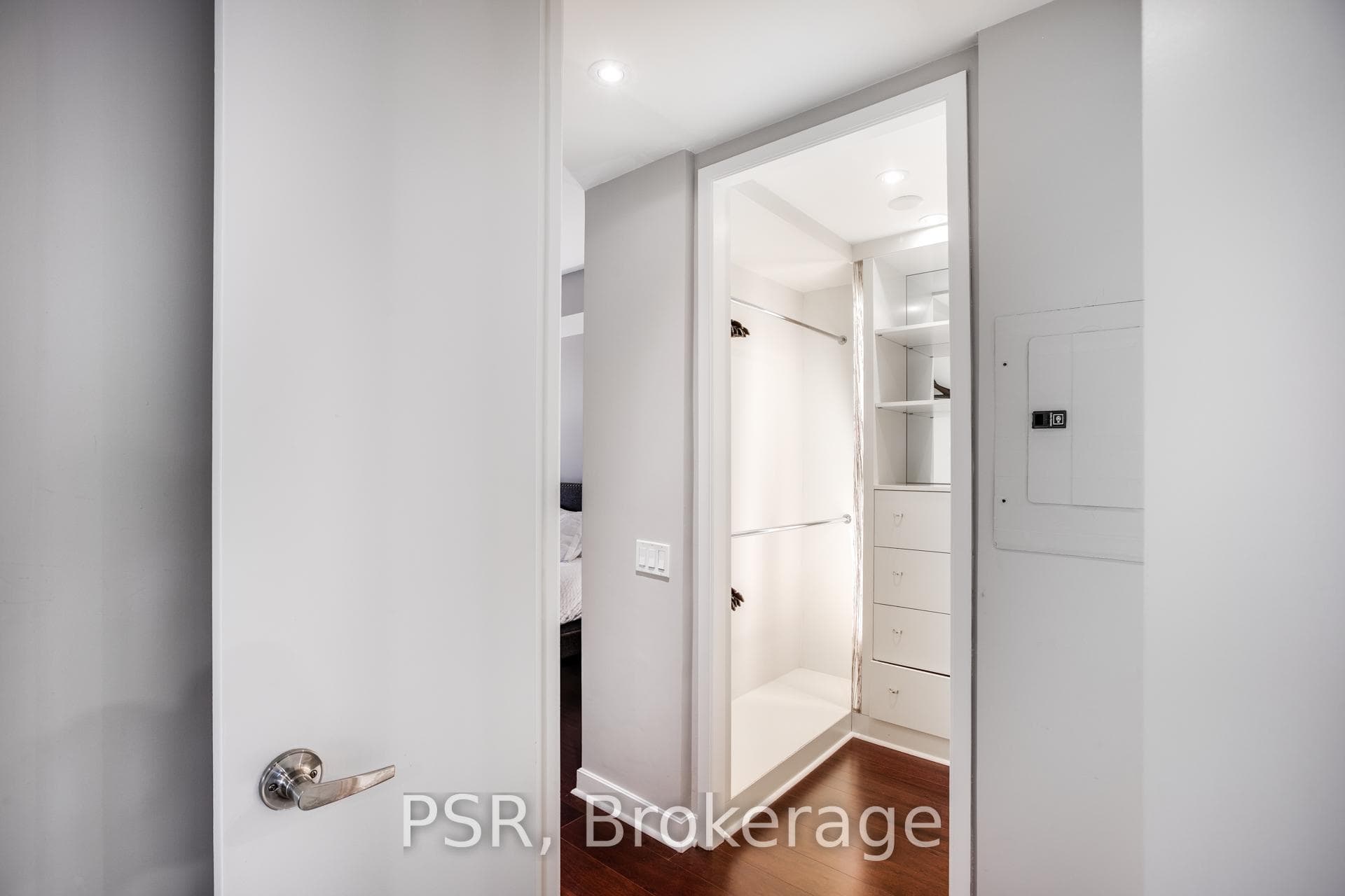 85 Bloor Street Unit 2008 photo 22