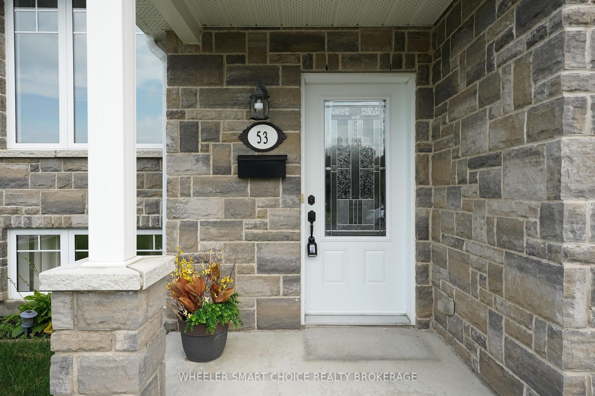 53 Mercier Avenue photo 3