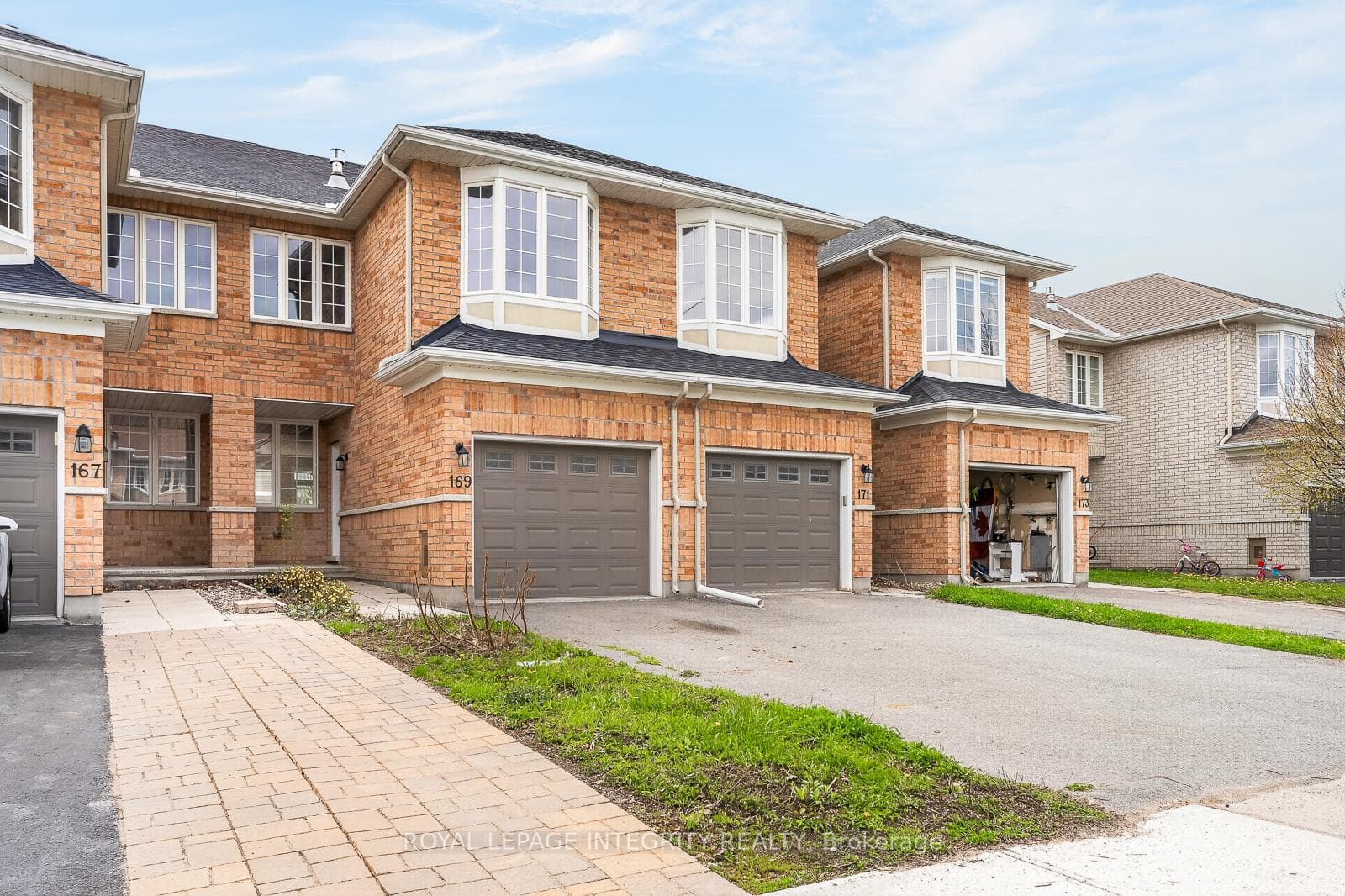 169 Desmond Trudeau Drive photo 2
