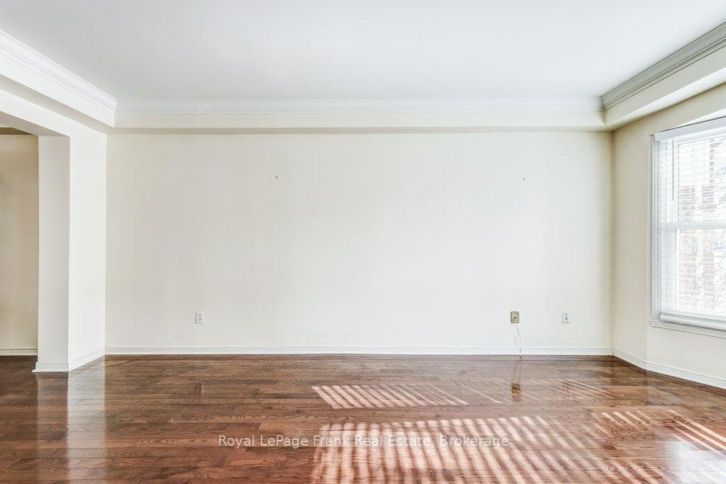 22 Hartsville Avenue photo 5