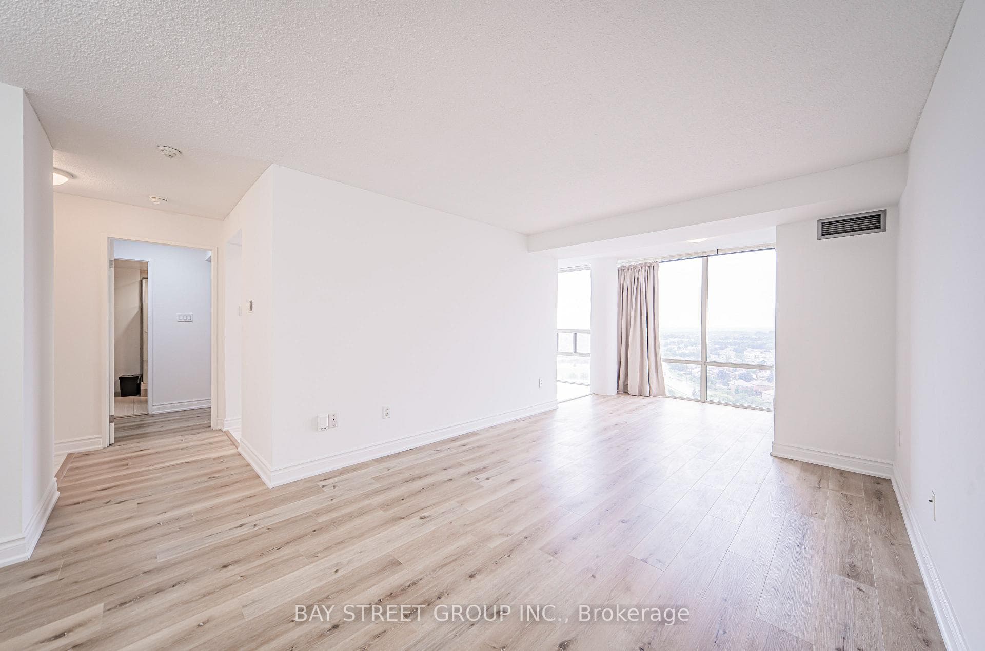 330 Rathburn Road Unit 1810 photo 11