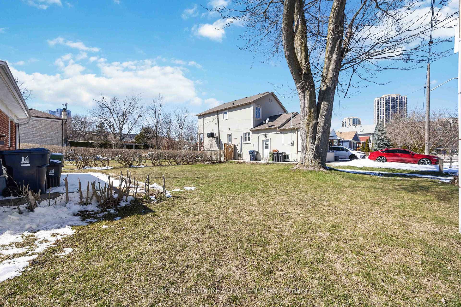 210 Van Dusen Boulevard photo 16