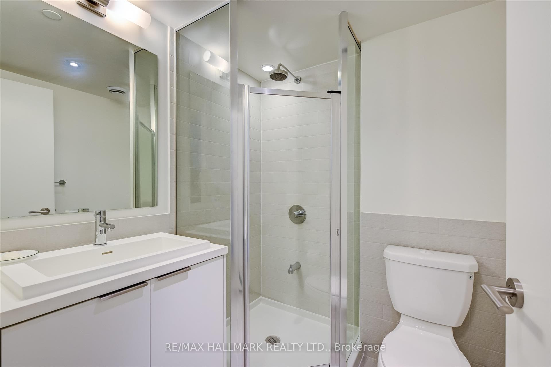 6 Sonic Way Unit N2805 photo 20