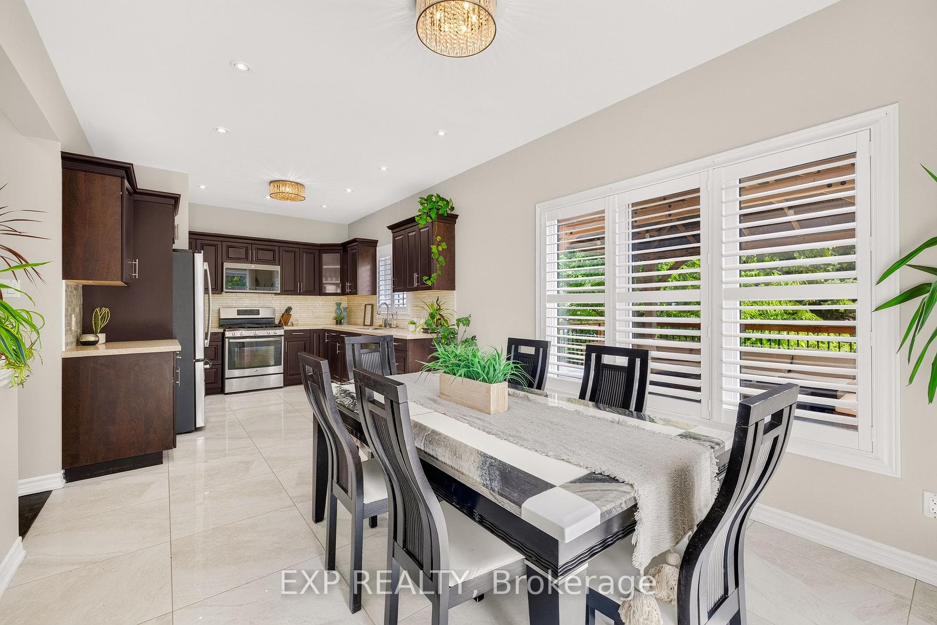 620 Munich Circle photo 18