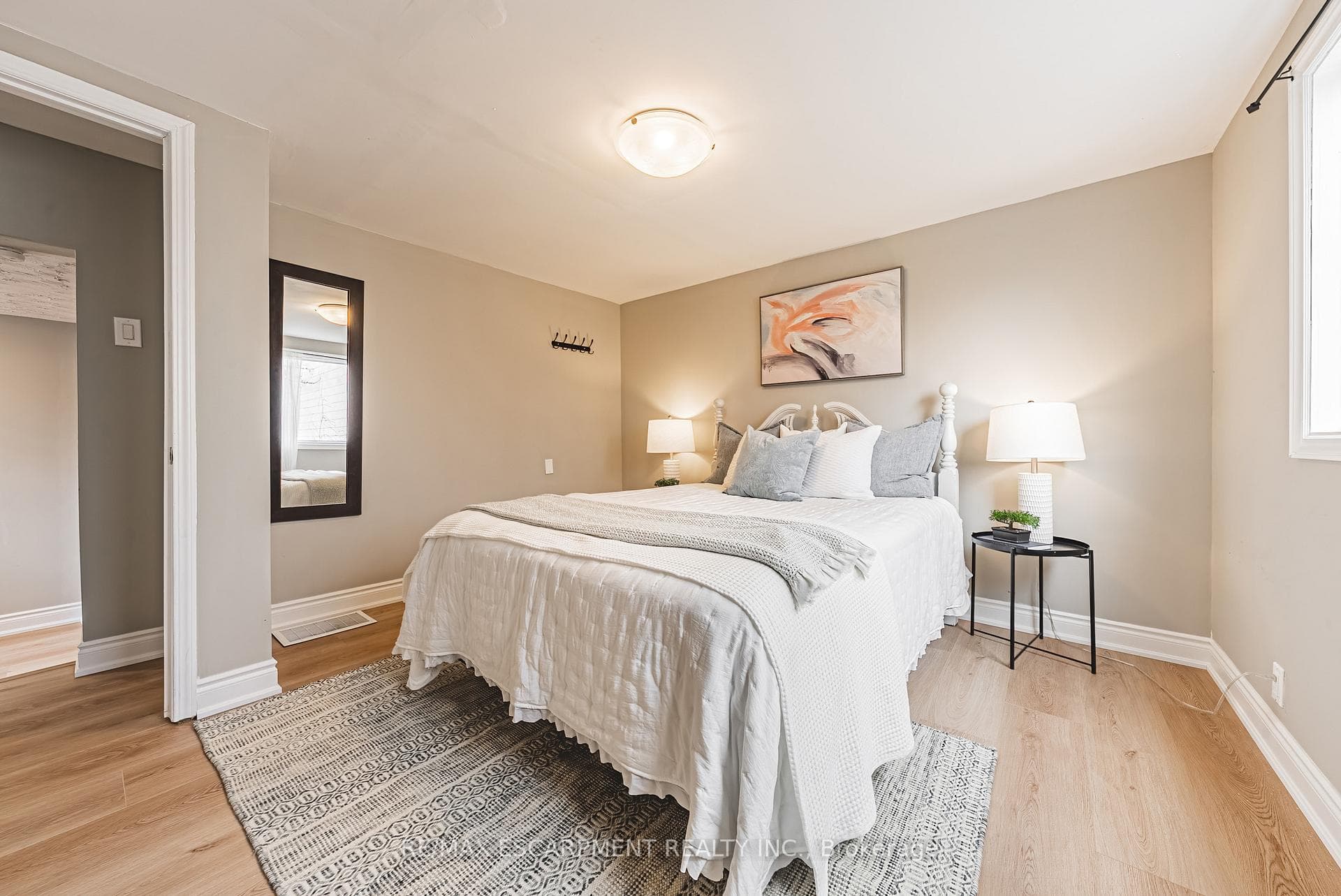 24 Rowanwood Street photo 17